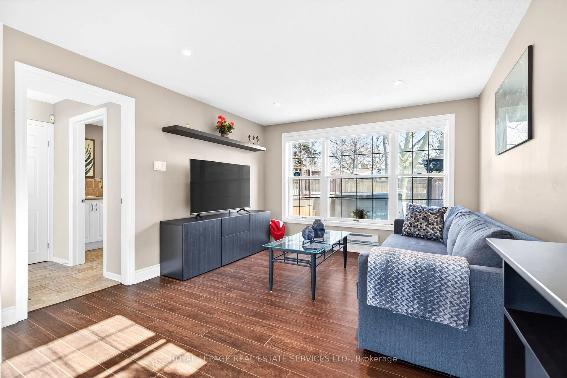 Photo 9 of 15 Belair Drive, Hamilton, Centremount — HOMEH