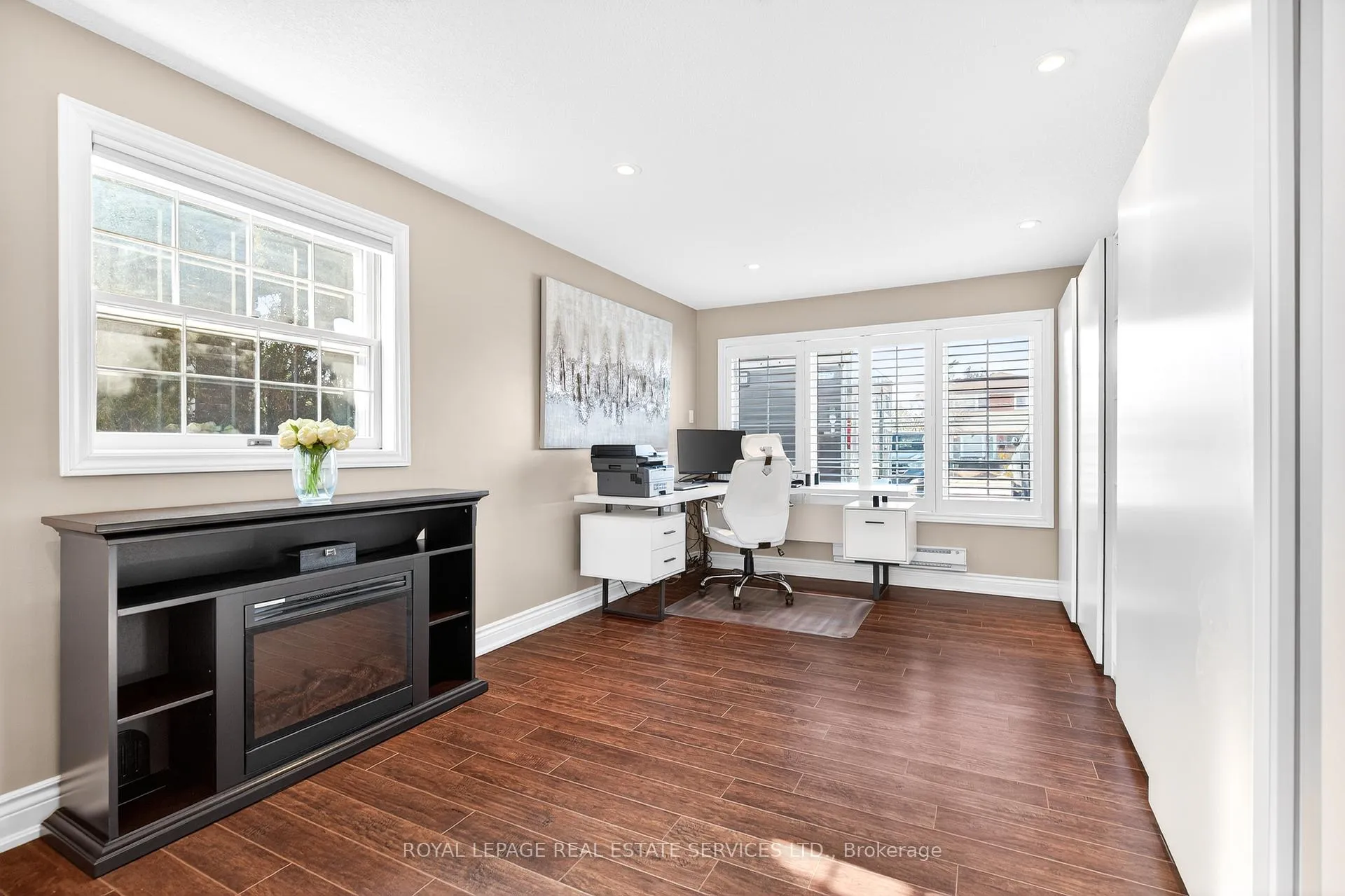 Photo 11 of 15 Belair Drive, Hamilton, Centremount — HOMEH