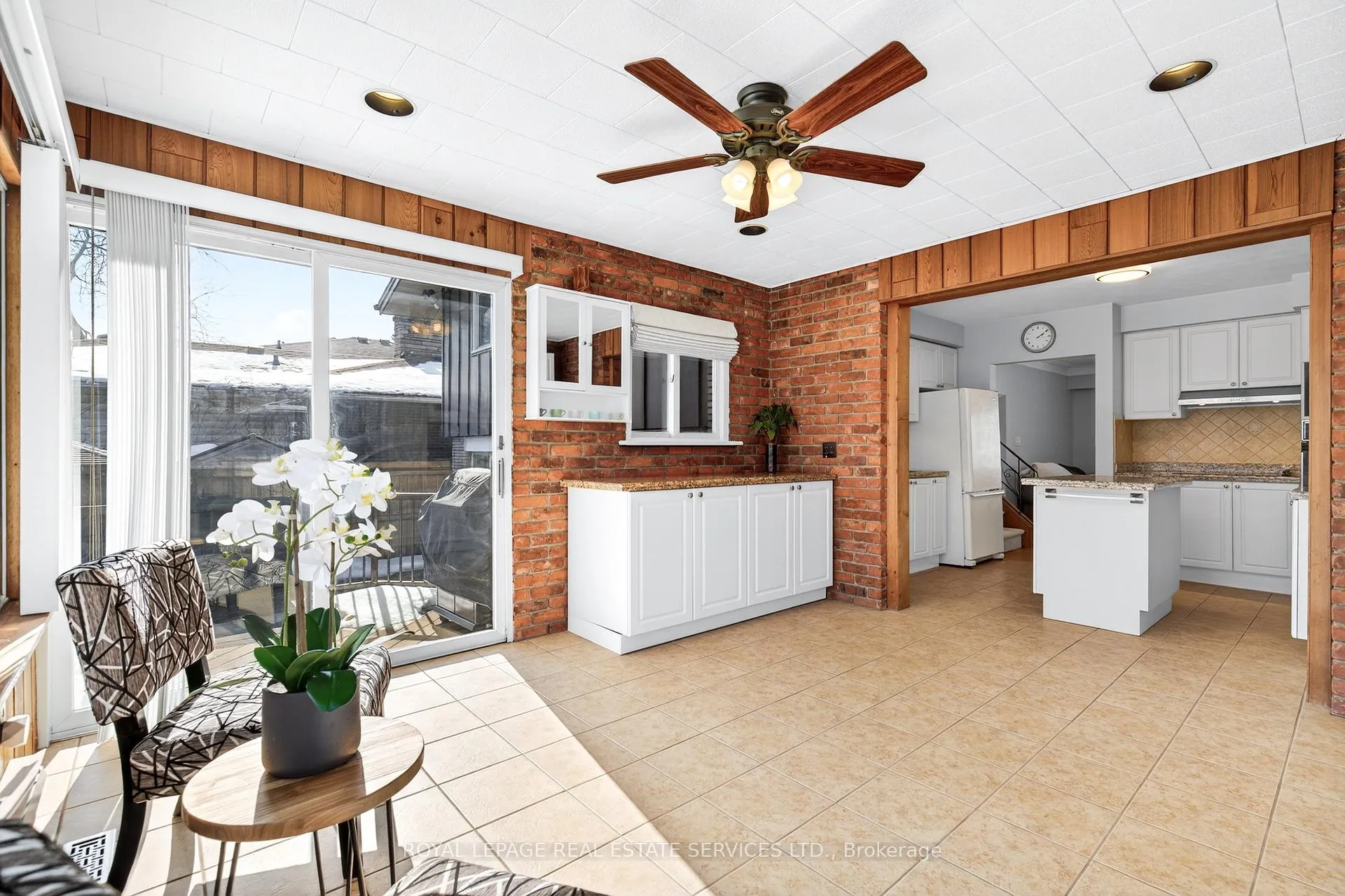 Photo 21 of 15 Belair Drive, Hamilton, Centremount — HOMEH