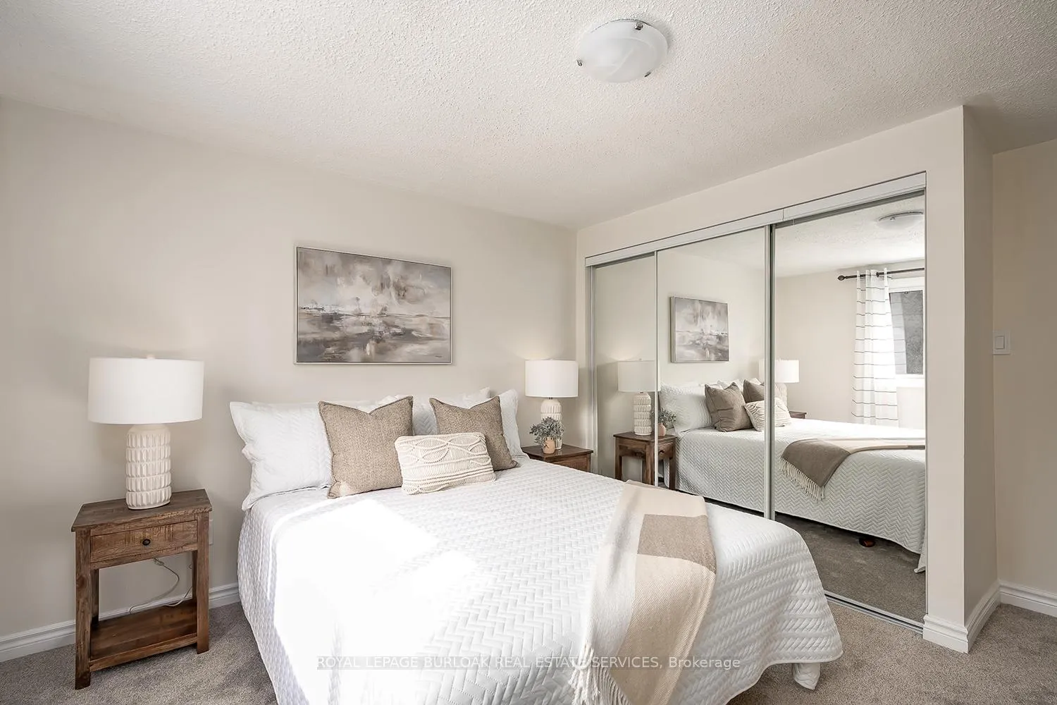 Photo 13 of 33 Gemini Drive, Hamilton, Gilkson — HOMEH