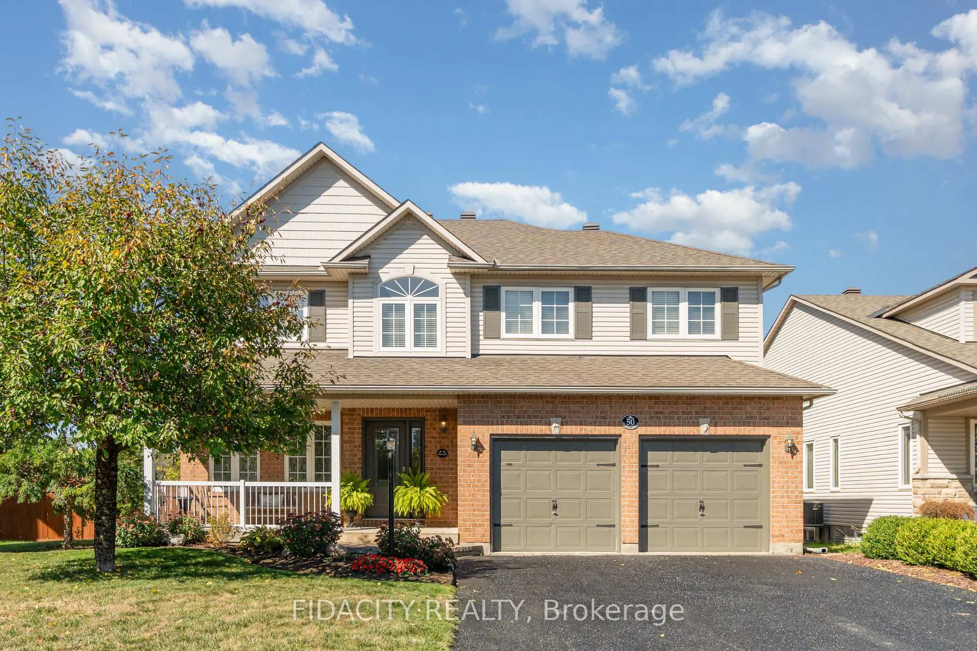 Photo 2 of 50 Sirocco Crescent, Ottawa, Stittsville (North) — HOMEH