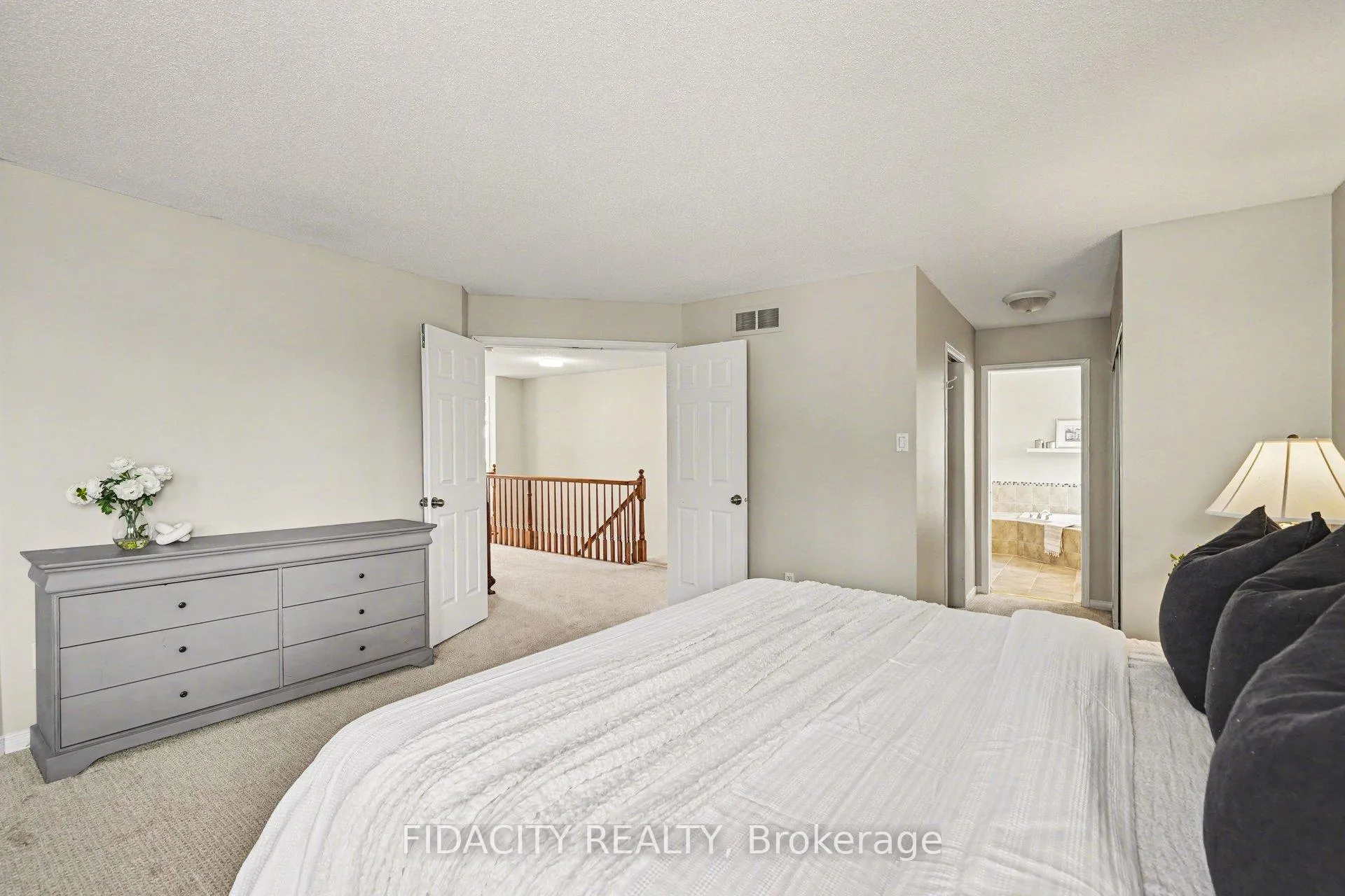 Photo 20 of 50 Sirocco Crescent, Ottawa, Stittsville (North) — HOMEH