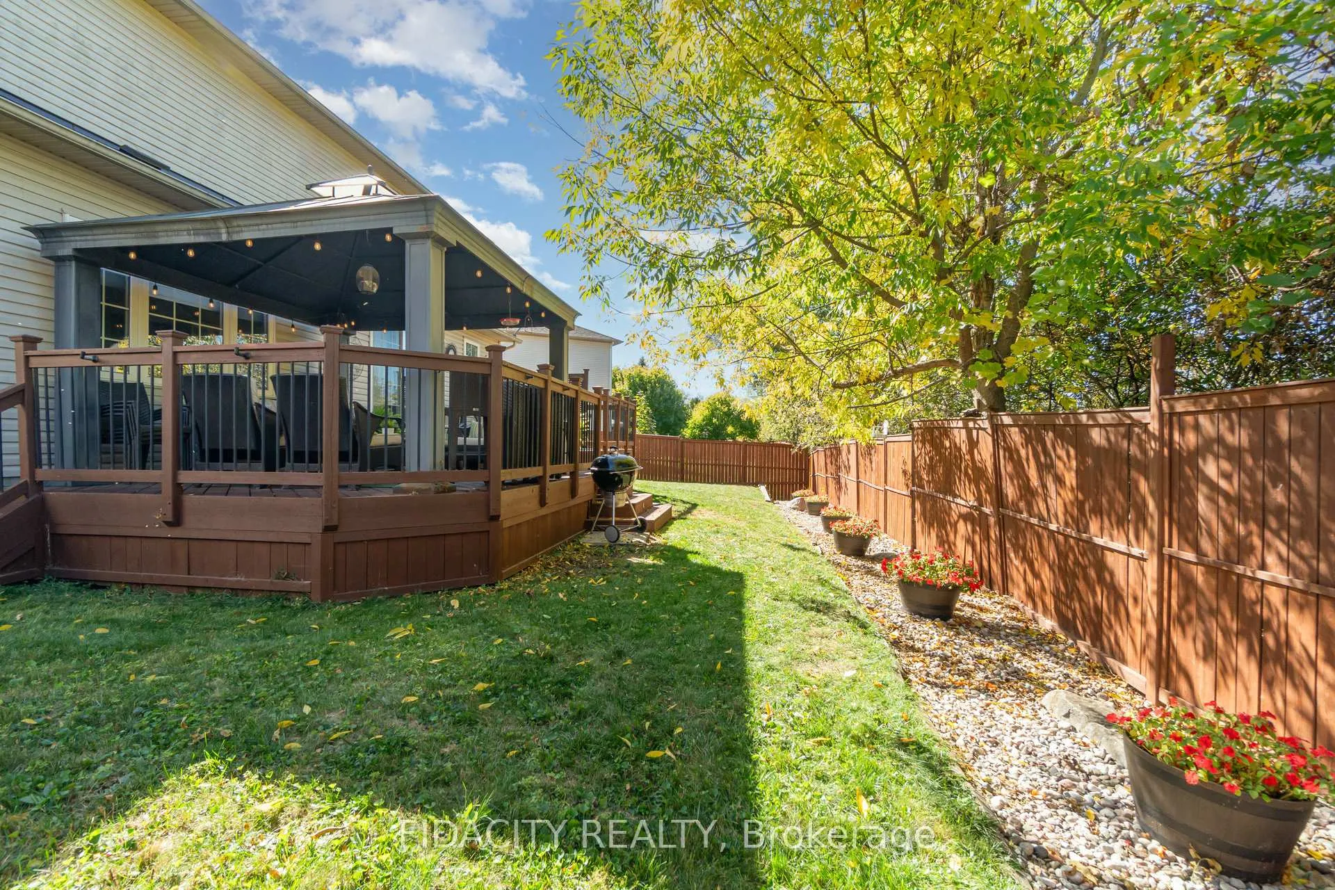 Photo 37 of 50 Sirocco Crescent, Ottawa, Stittsville (North) — HOMEH