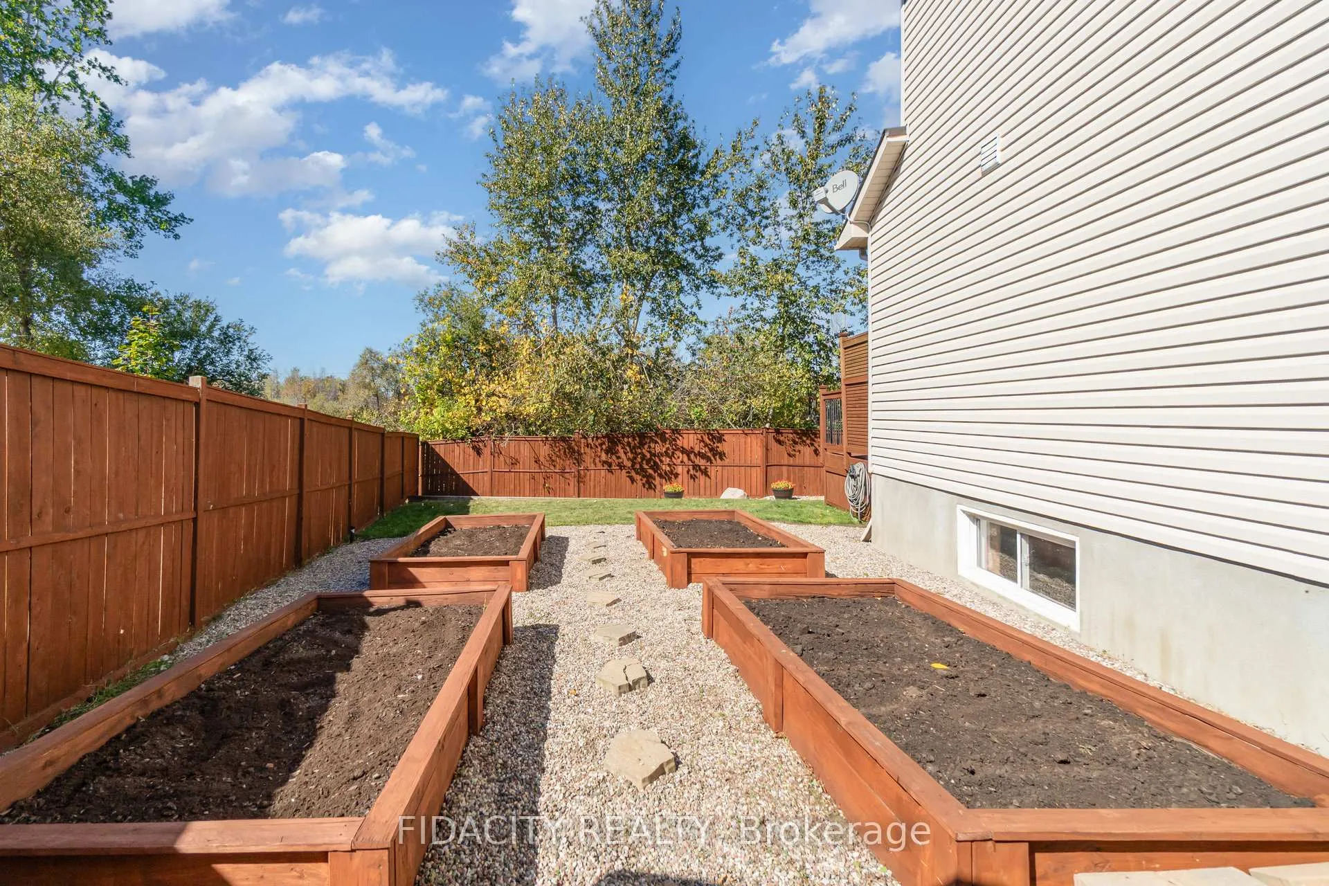 Photo 38 of 50 Sirocco Crescent, Ottawa, Stittsville (North) — HOMEH
