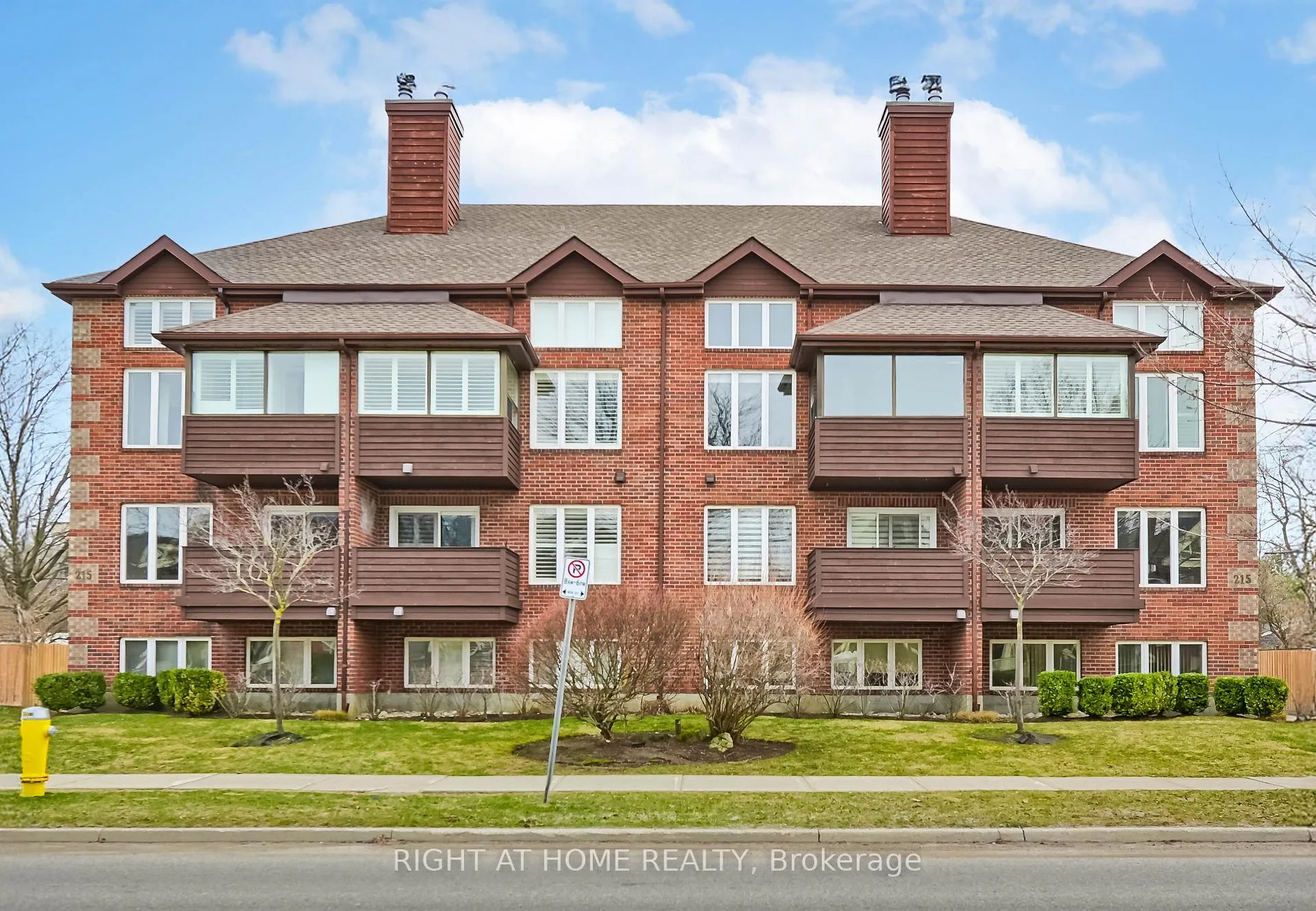 Photo 1 of Unit 4, 215 Pine Street, Collingwood — HOMEH