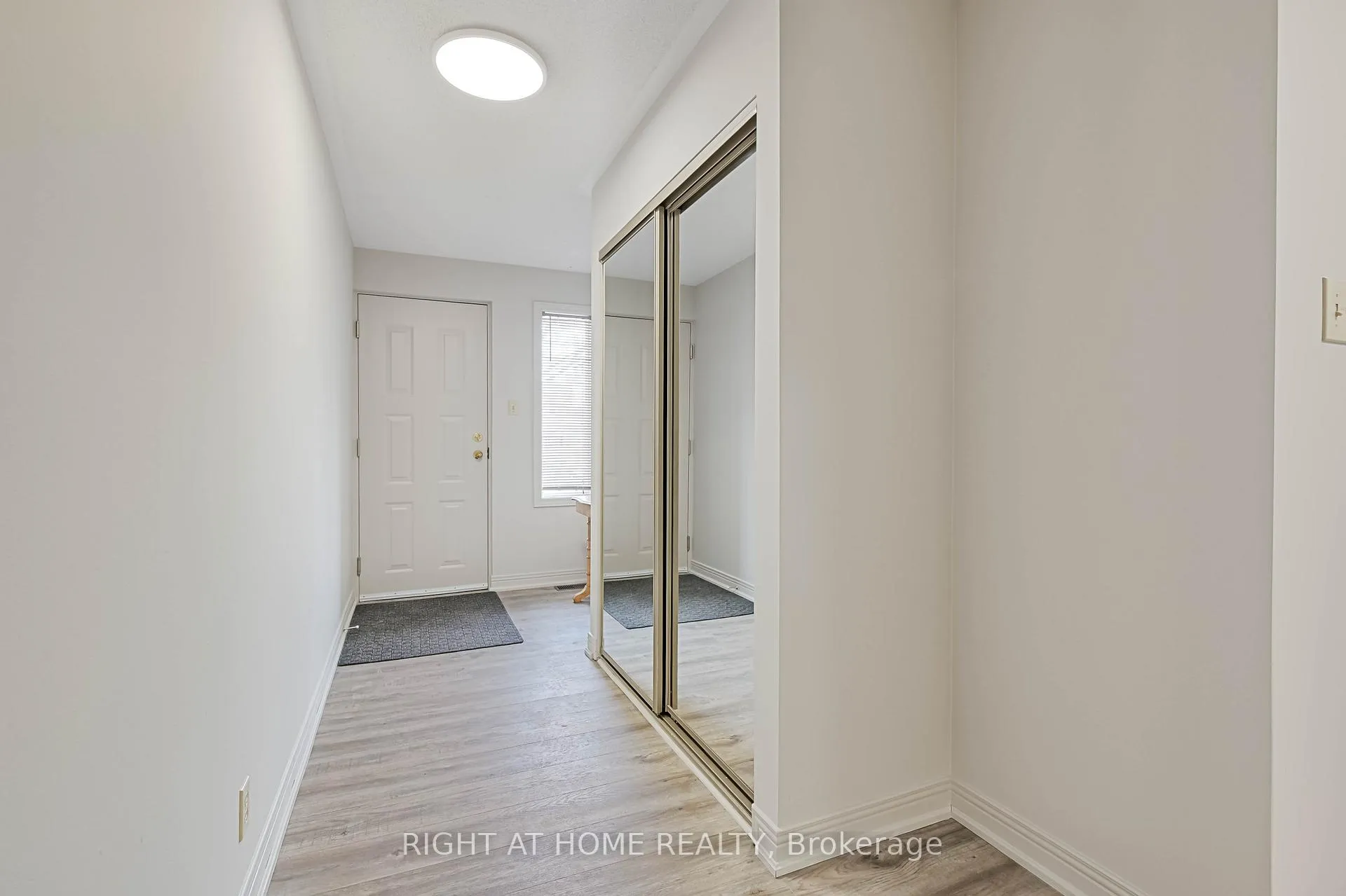 Photo 3 of Unit 4, 215 Pine Street, Collingwood — HOMEH