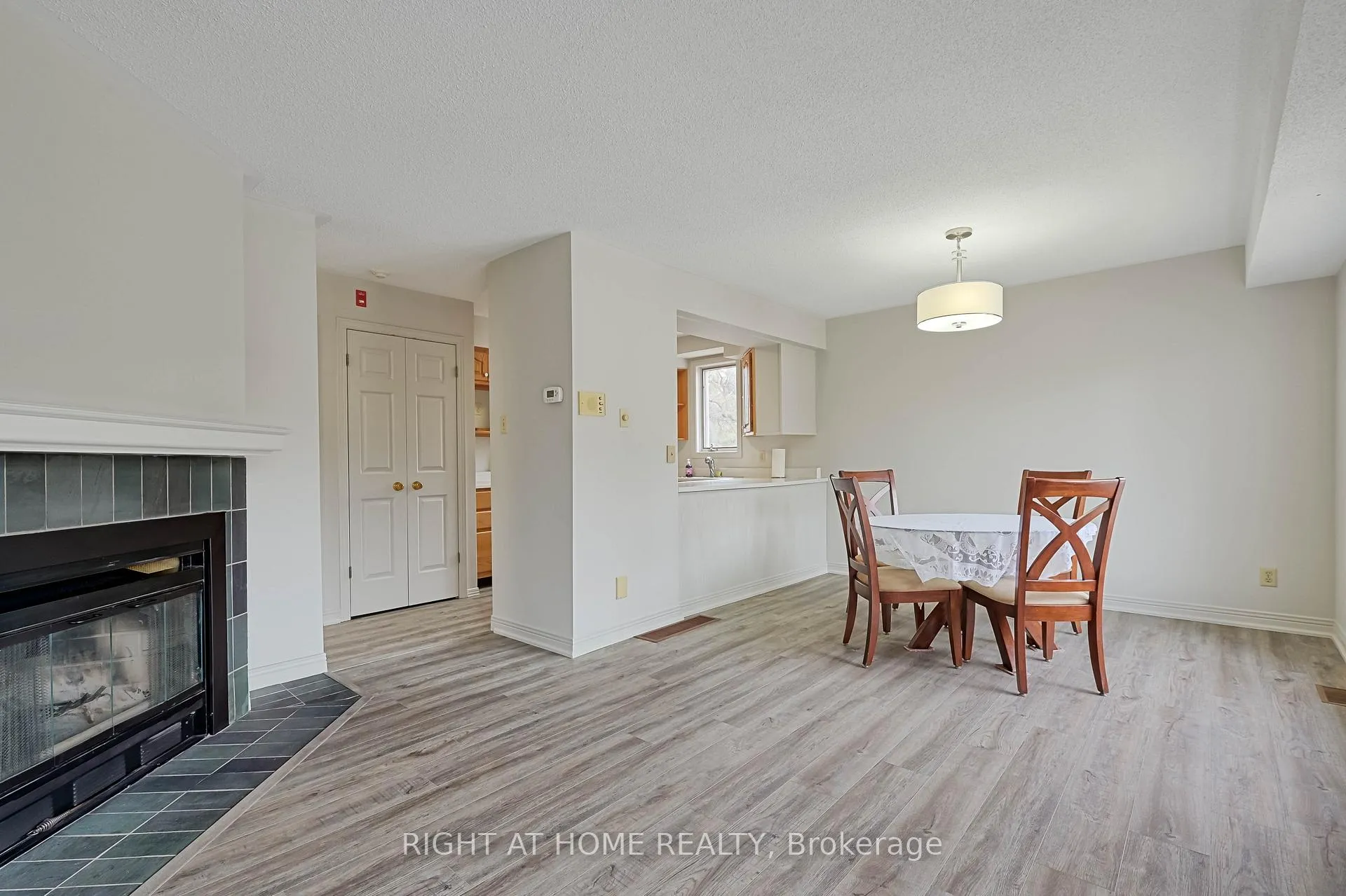 Photo 12 of Unit 4, 215 Pine Street, Collingwood — HOMEH