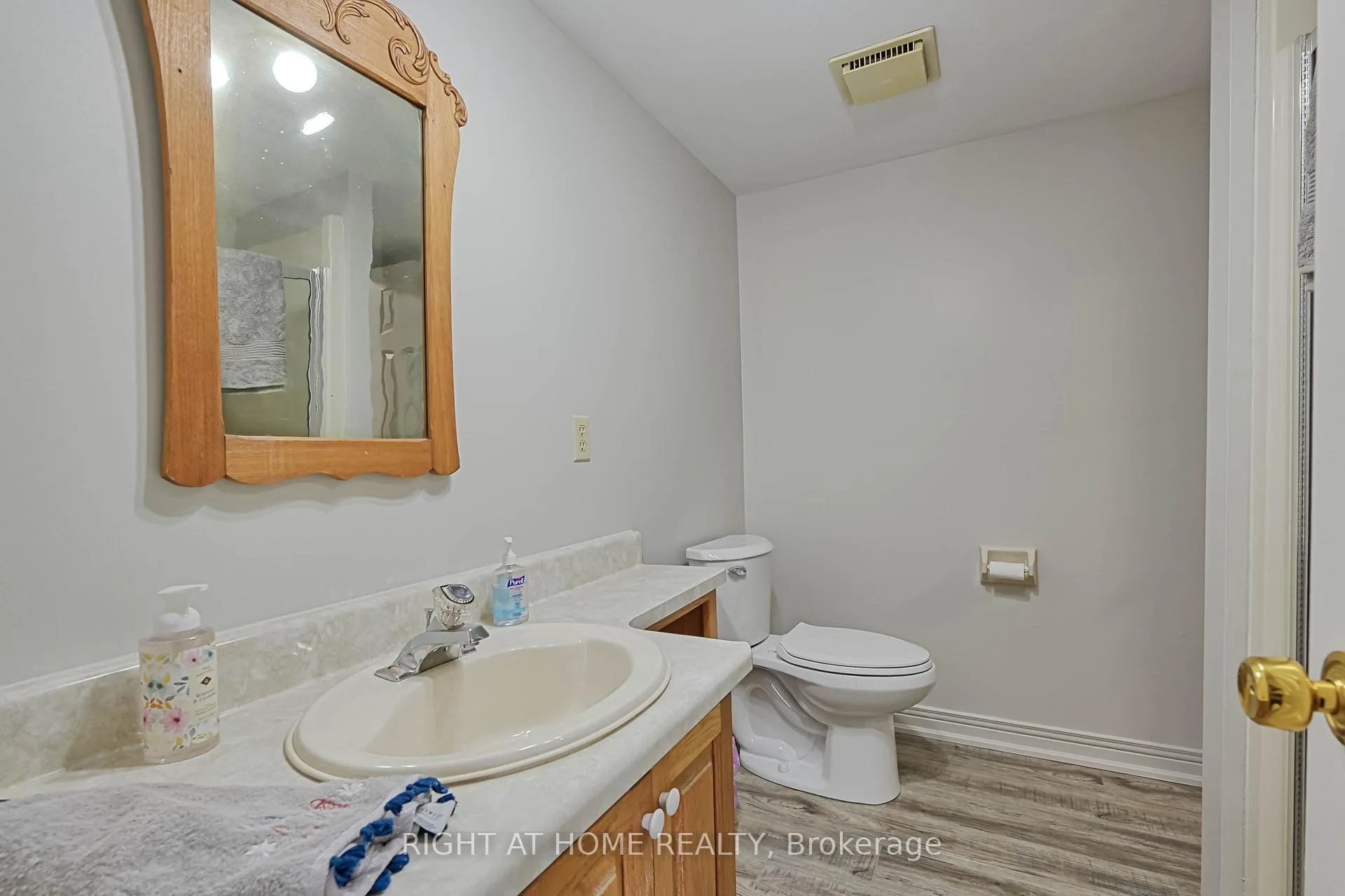 Photo 22 of Unit 4, 215 Pine Street, Collingwood — HOMEH