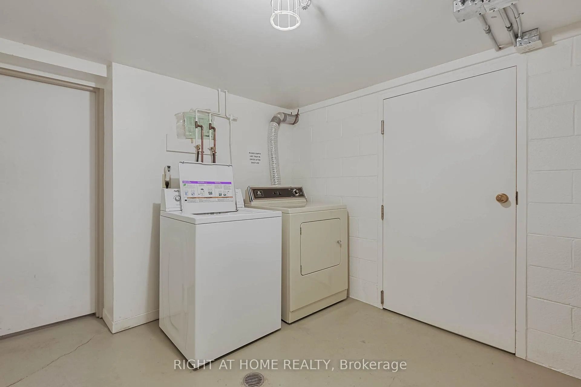 Photo 26 of Unit 4, 215 Pine Street, Collingwood — HOMEH