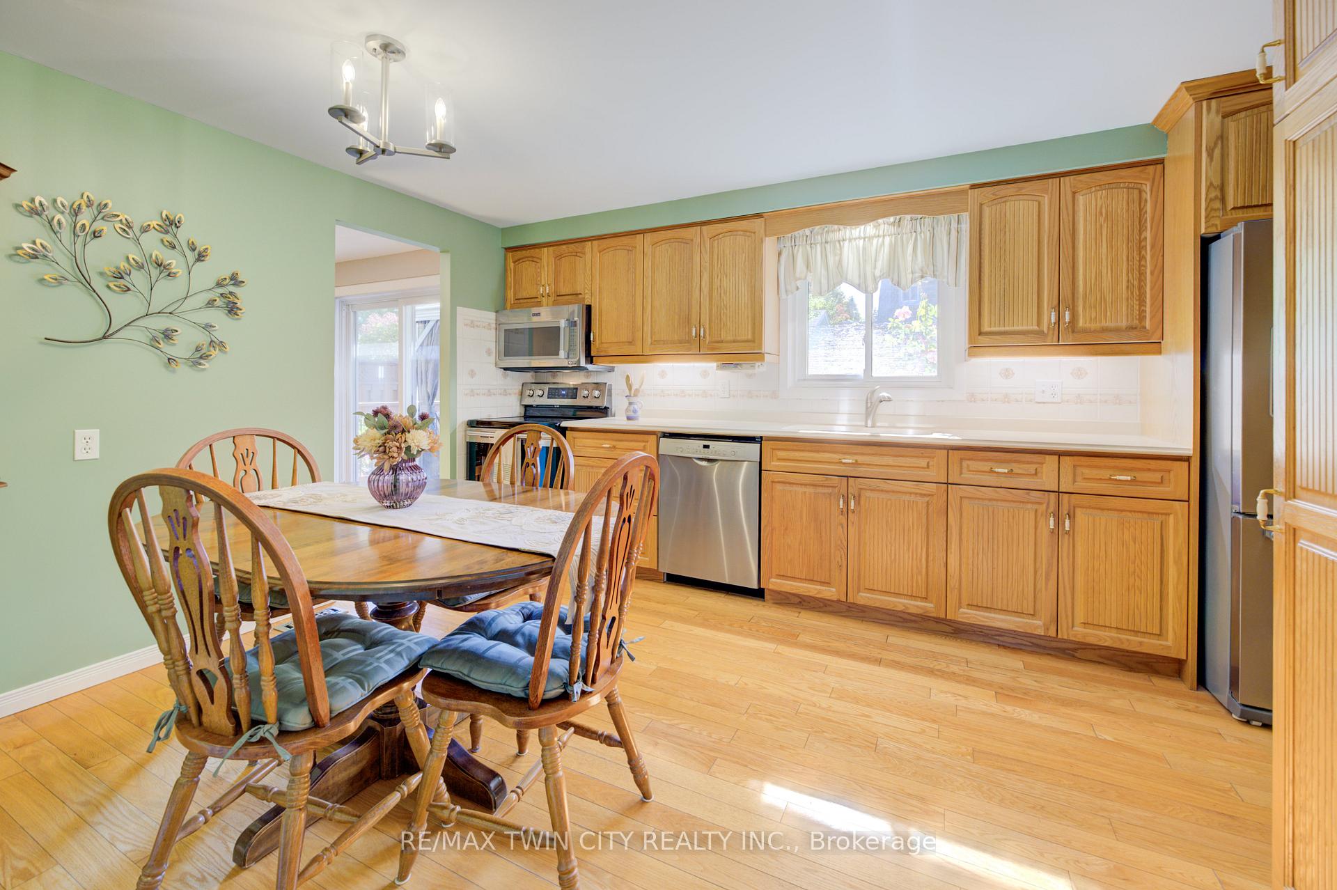 Photo 7 of 176 Morrison Road, Kitchener — HOMEH