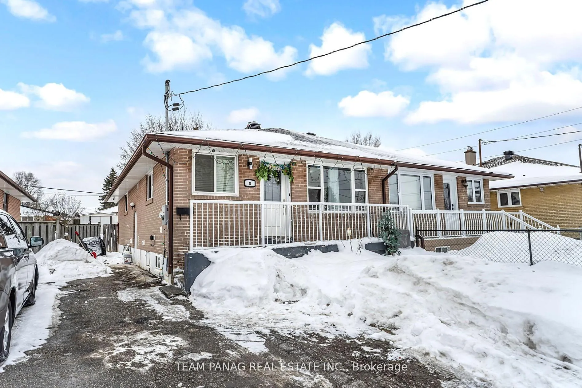 Photo 2 of 8 Benton Street, Brampton, Brampton East — HOMEH