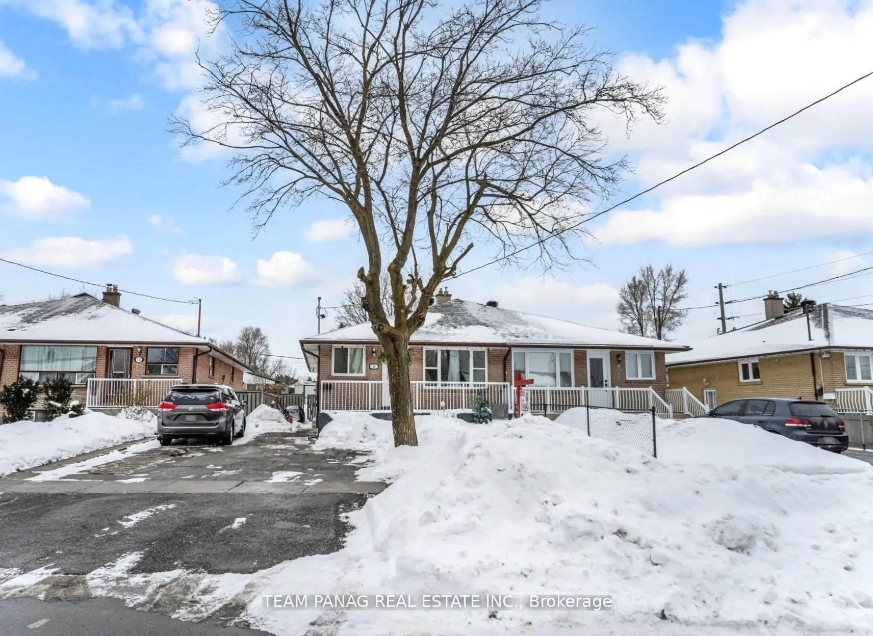 Photo 3 of 8 Benton Street, Brampton, Brampton East — HOMEH