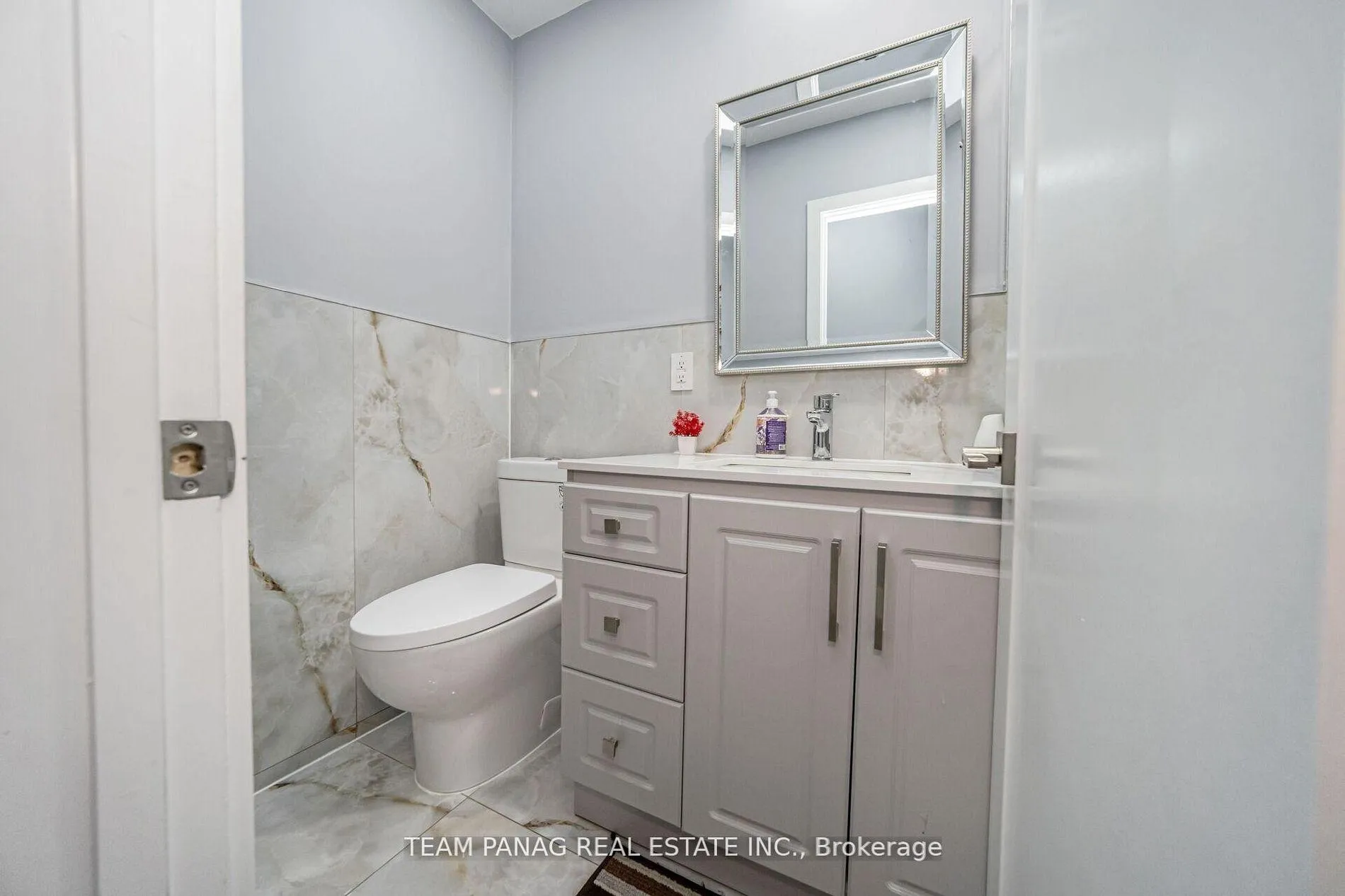 Photo 11 of 8 Benton Street, Brampton, Brampton East — HOMEH