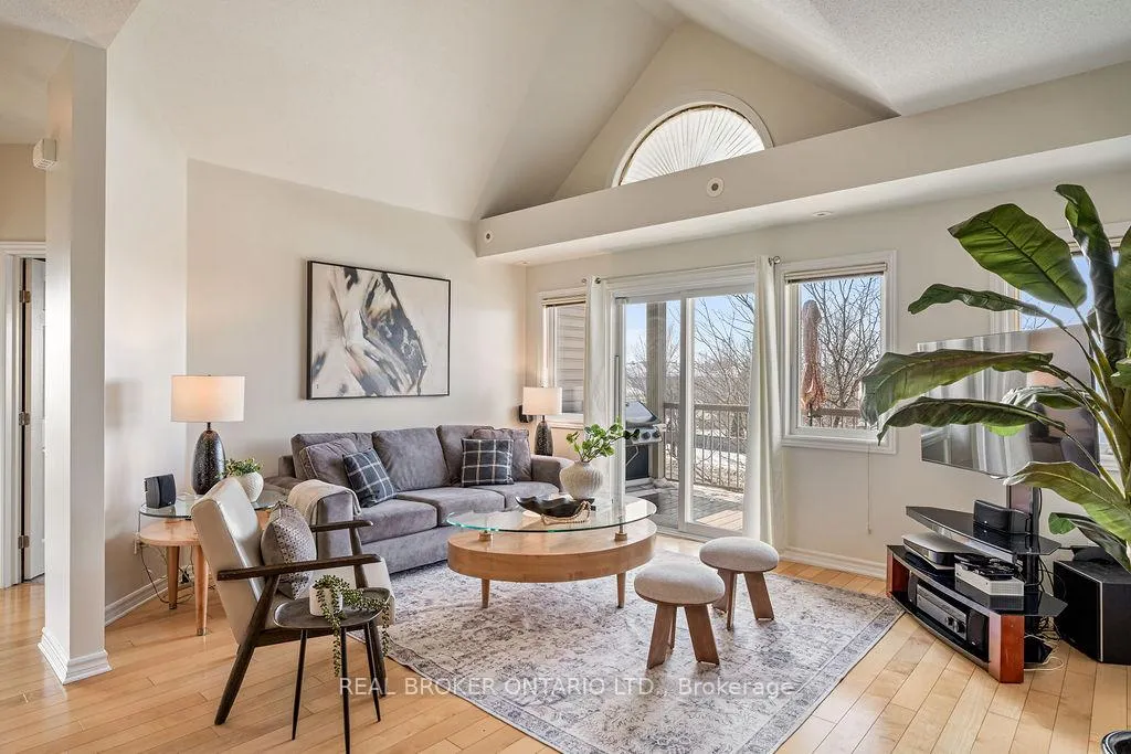 Photo 5 of Unit 10, 165 Waterbridge Drive, Ottawa, Barrhaven East — HOMEH