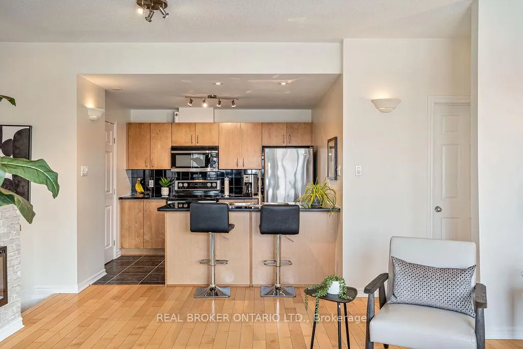 Photo 9 of Unit 10, 165 Waterbridge Drive, Ottawa, Barrhaven East — HOMEH