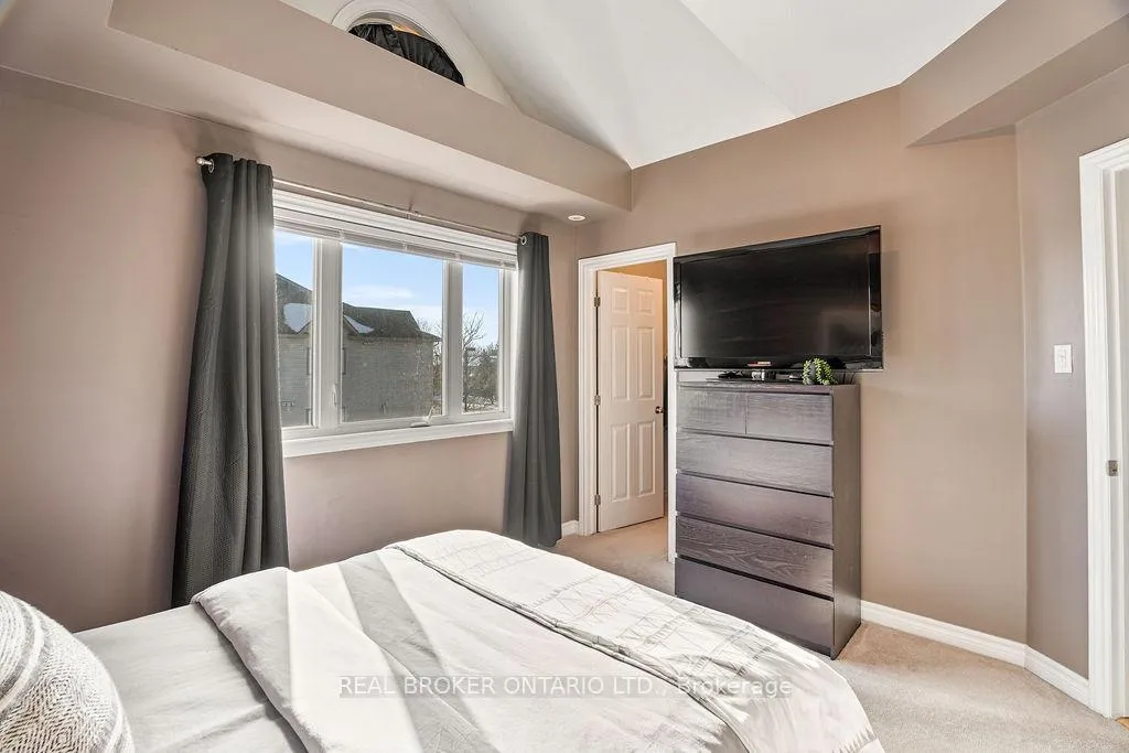 Photo 18 of Unit 10, 165 Waterbridge Drive, Ottawa, Barrhaven East — HOMEH
