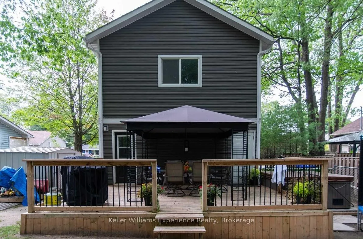 Photo 10 of 85 Melrose Avenue, Wasaga Beach — HOMEH