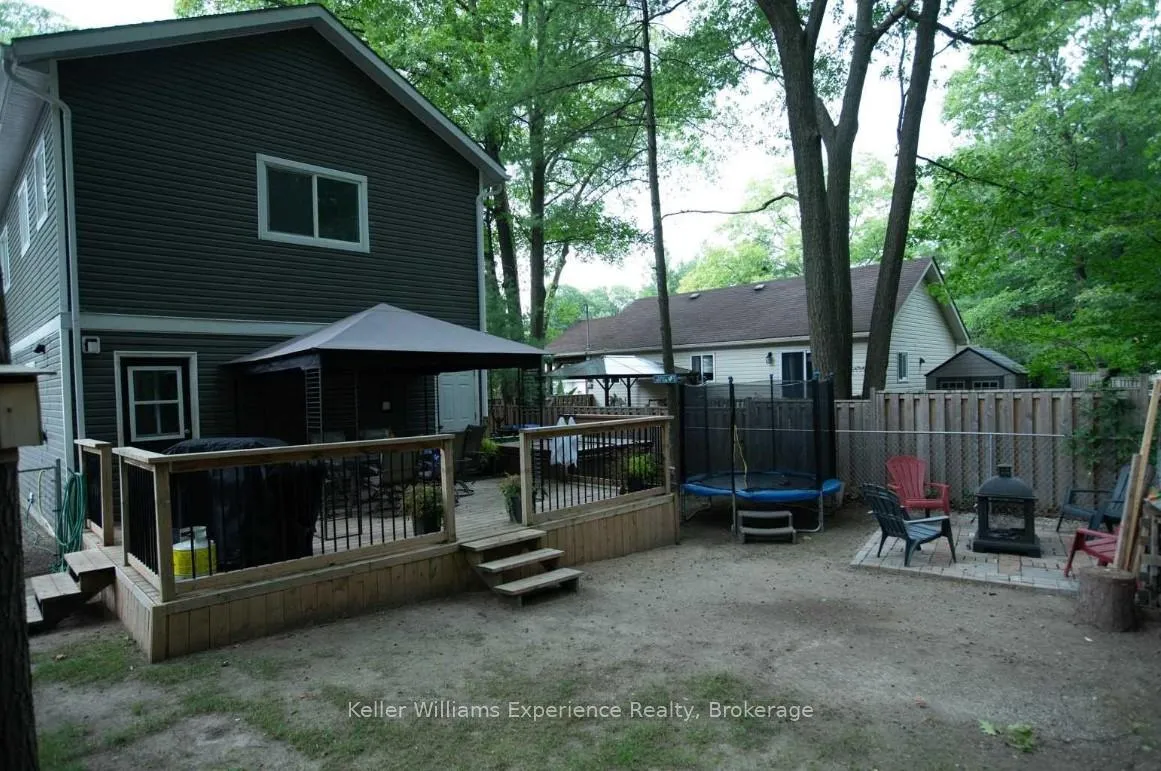 Photo 11 of 85 Melrose Avenue, Wasaga Beach — HOMEH
