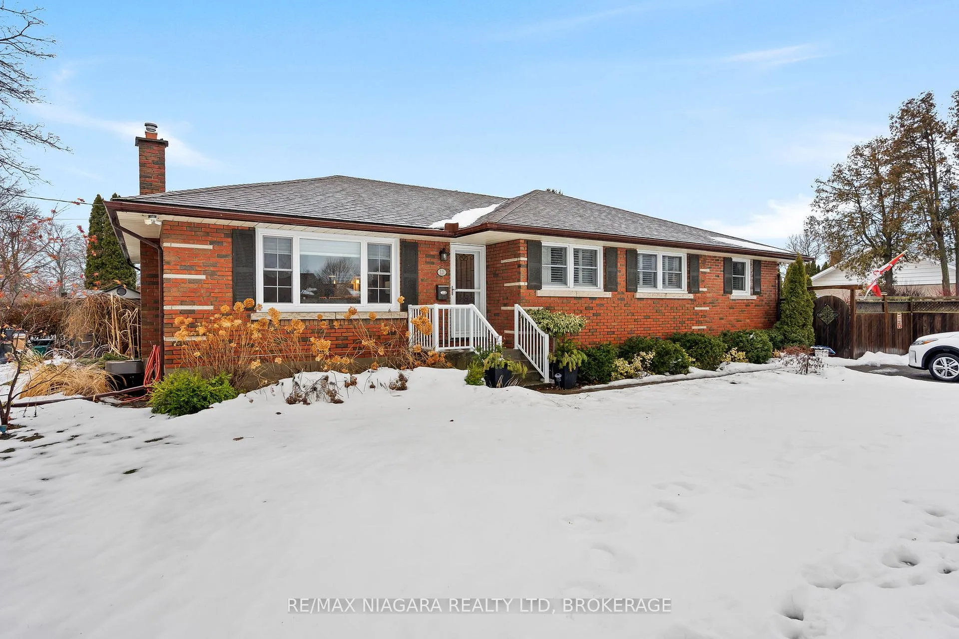 Photo 1 of 13 Robert Street, St. Catharines, Port Dalhousie — HOMEH