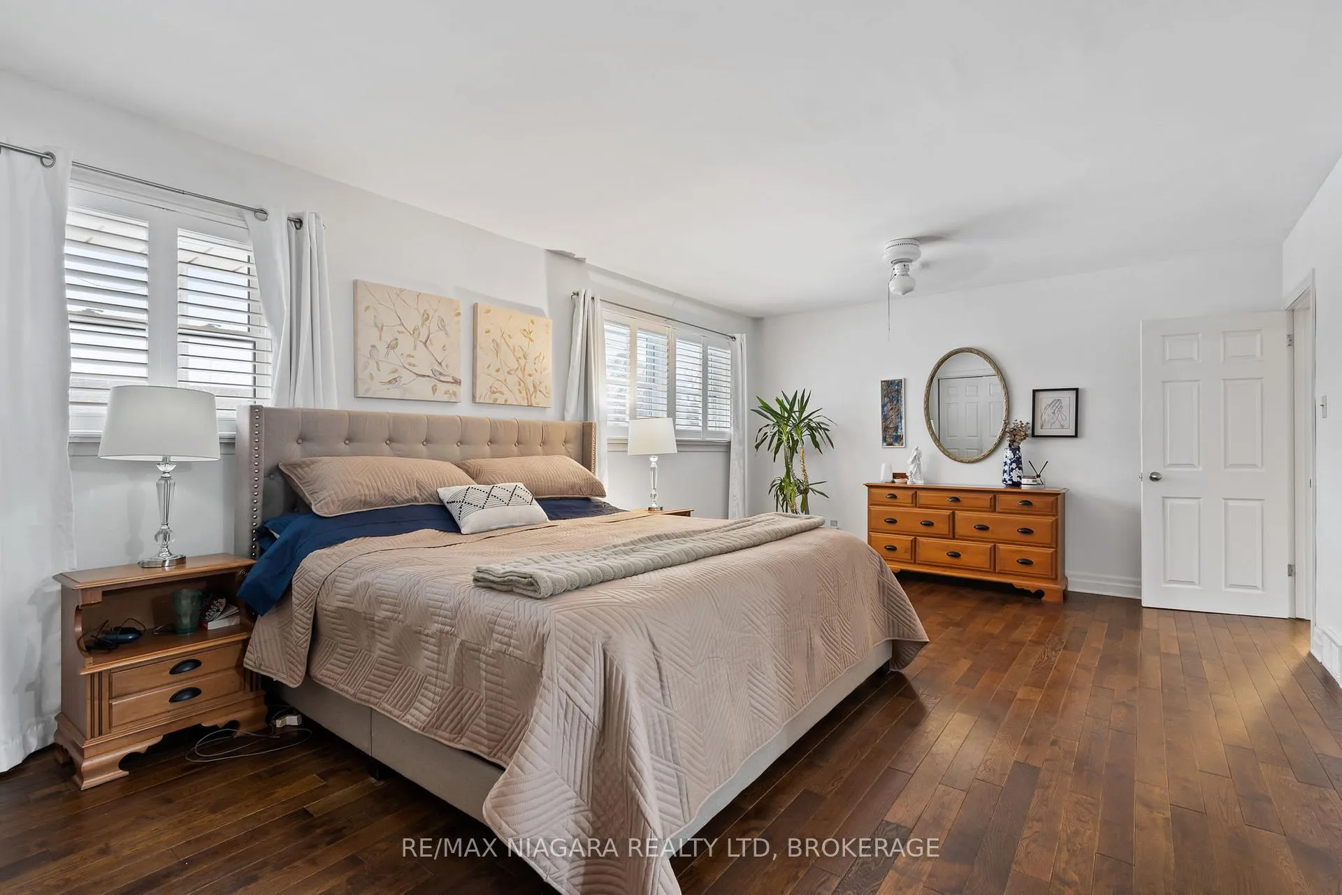 Photo 13 of 13 Robert Street, St. Catharines, Port Dalhousie — HOMEH