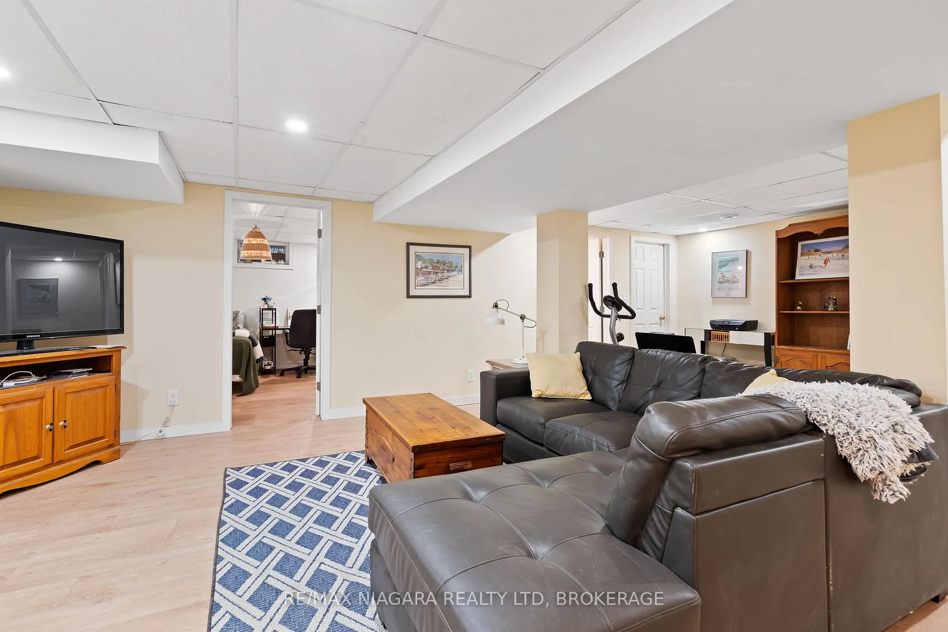 Photo 17 of 13 Robert Street, St. Catharines, Port Dalhousie — HOMEH