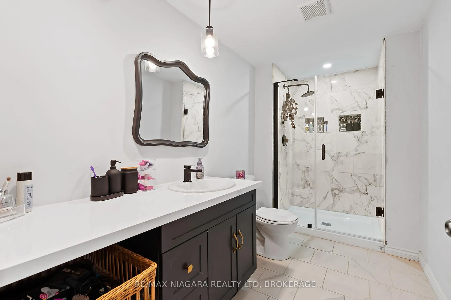 Photo 20 of 13 Robert Street, St. Catharines, Port Dalhousie — HOMEH
