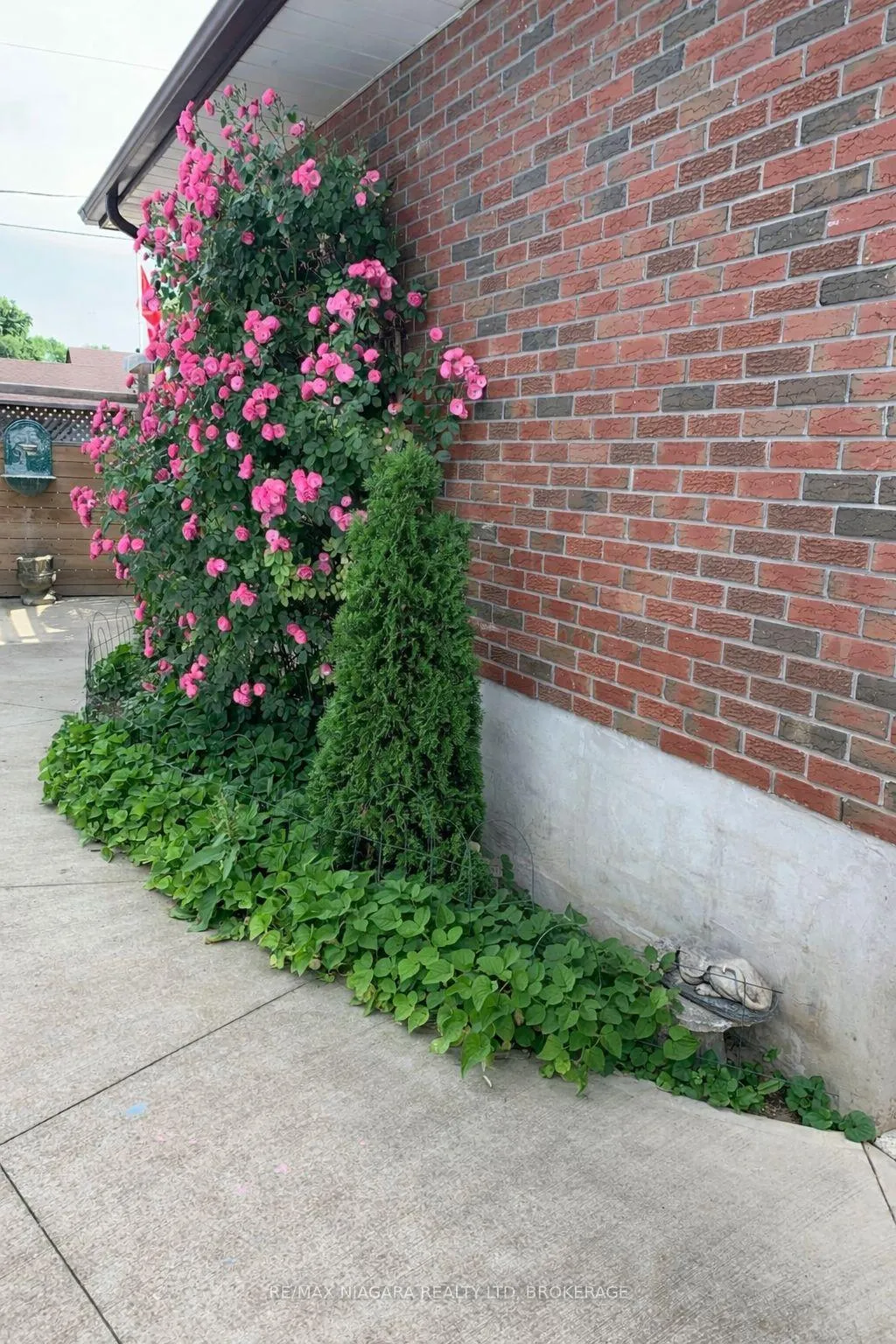 Photo 25 of 13 Robert Street, St. Catharines, Port Dalhousie — HOMEH