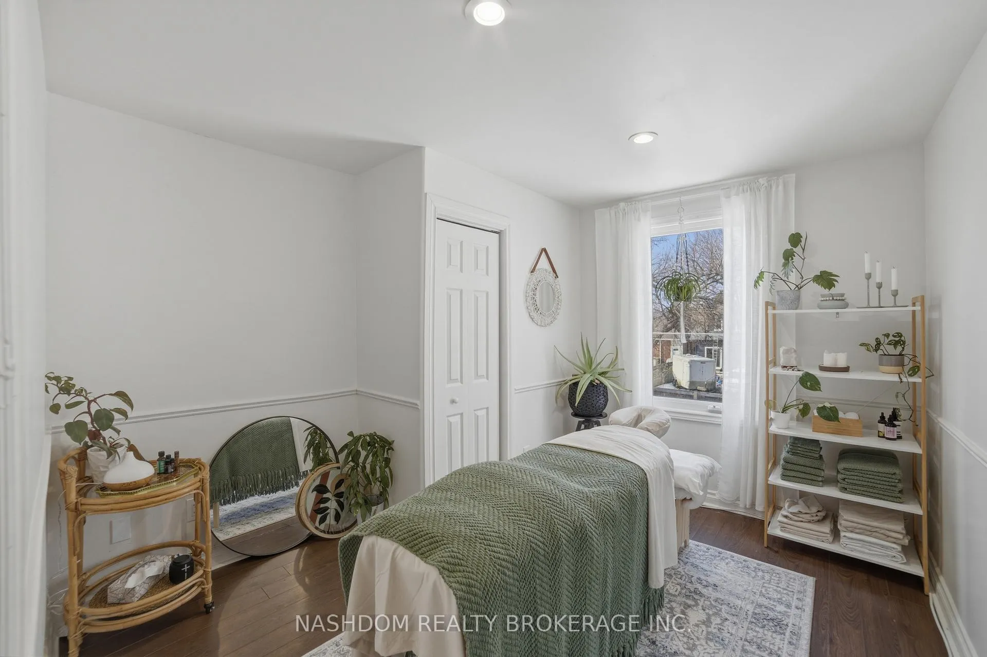 Photo 20 of 81 Ottawa Street N, Hamilton, Crown Point — HOMEH