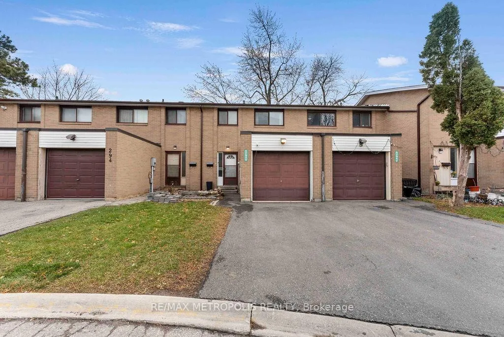 Photo 9 of 295 Fleetwood Crescent, Brampton, Southgate — HOMEH