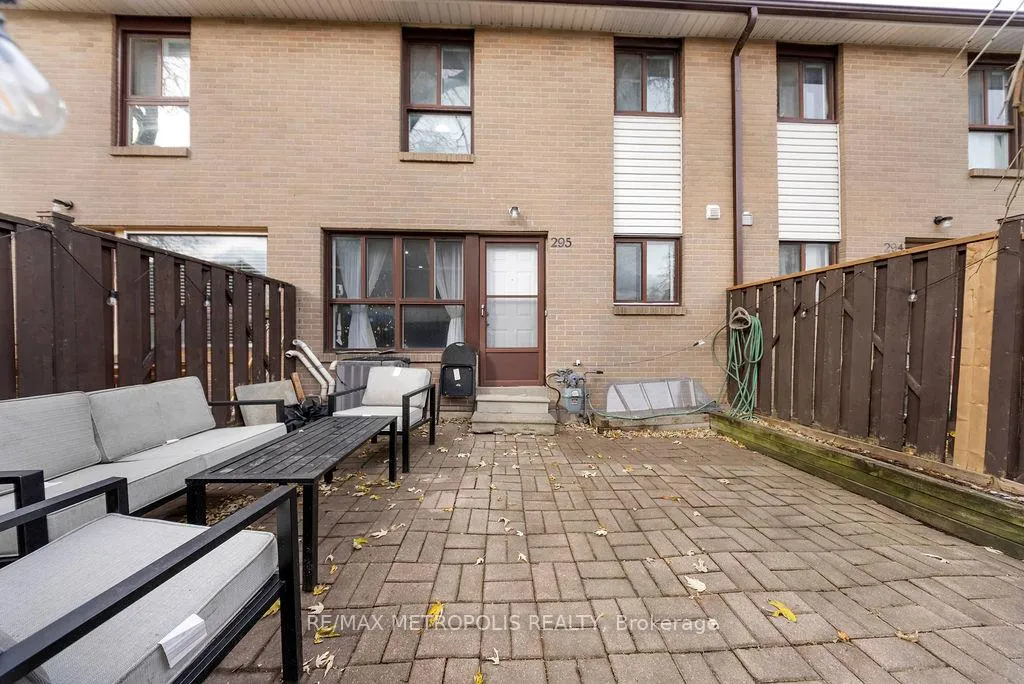 Photo 38 of 295 Fleetwood Crescent, Brampton, Southgate — HOMEH