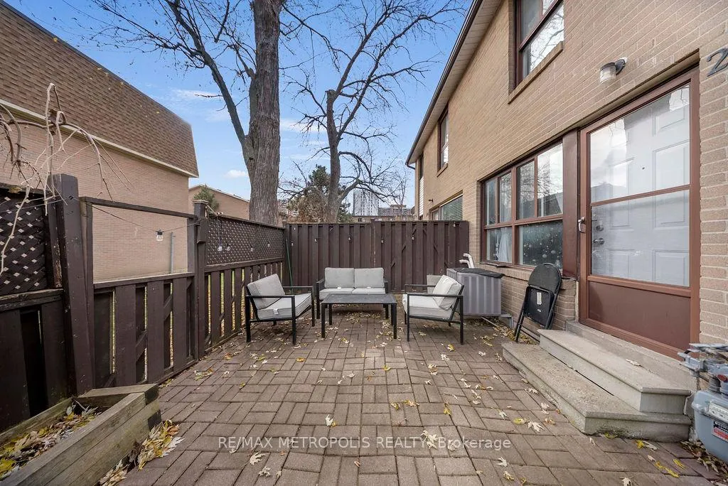Photo 39 of 295 Fleetwood Crescent, Brampton, Southgate — HOMEH