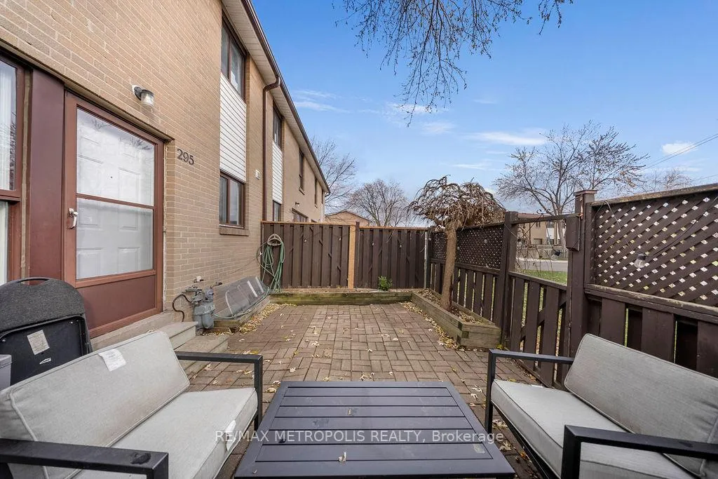 Photo 40 of 295 Fleetwood Crescent, Brampton, Southgate — HOMEH