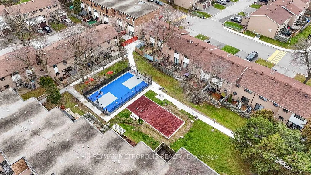 Photo 41 of 295 Fleetwood Crescent, Brampton, Southgate — HOMEH