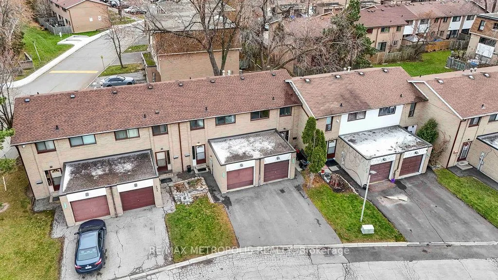 Photo 42 of 295 Fleetwood Crescent, Brampton, Southgate — HOMEH