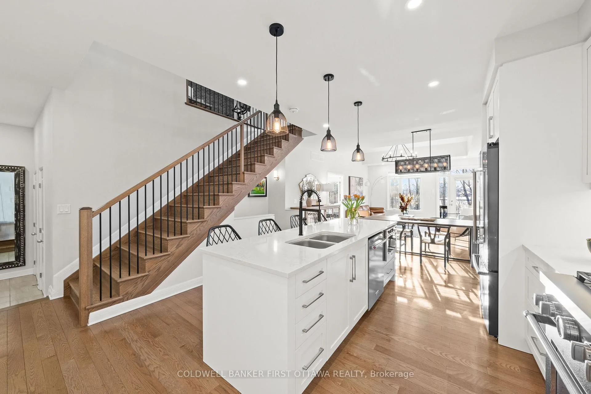 Photo 9 of 54 Stanhope Court, Ottawa, Barrhaven - Stonebridge — HOMEH