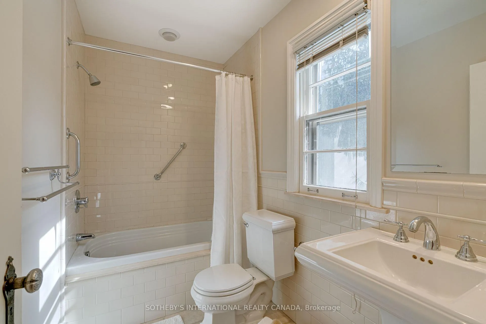 Photo 30 of 90 Coldstream Avenue, Toronto, Lawrence Park South — HOMEH