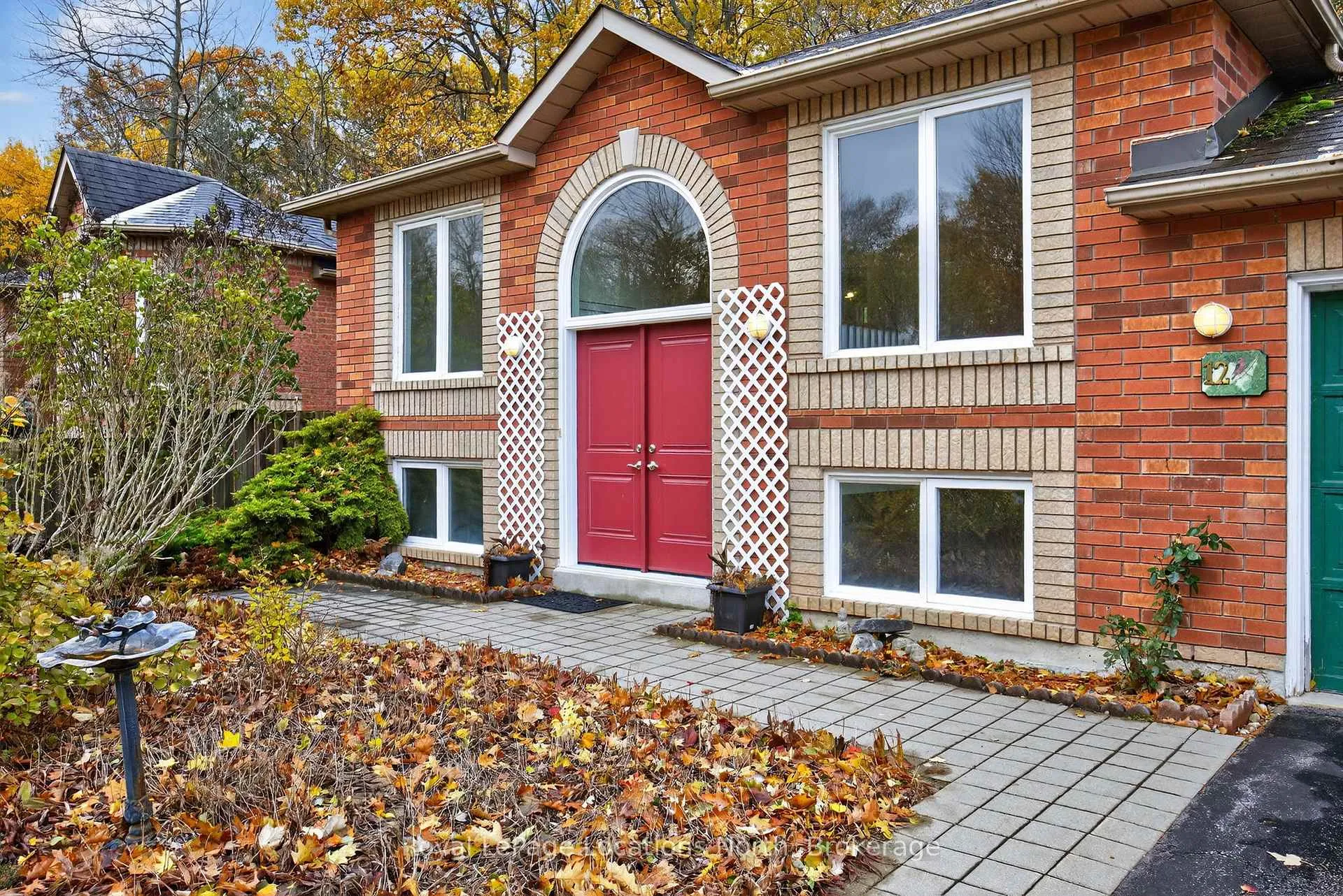 Photo 5 of 12 Brillinger Drive, Wasaga Beach — HOMEH