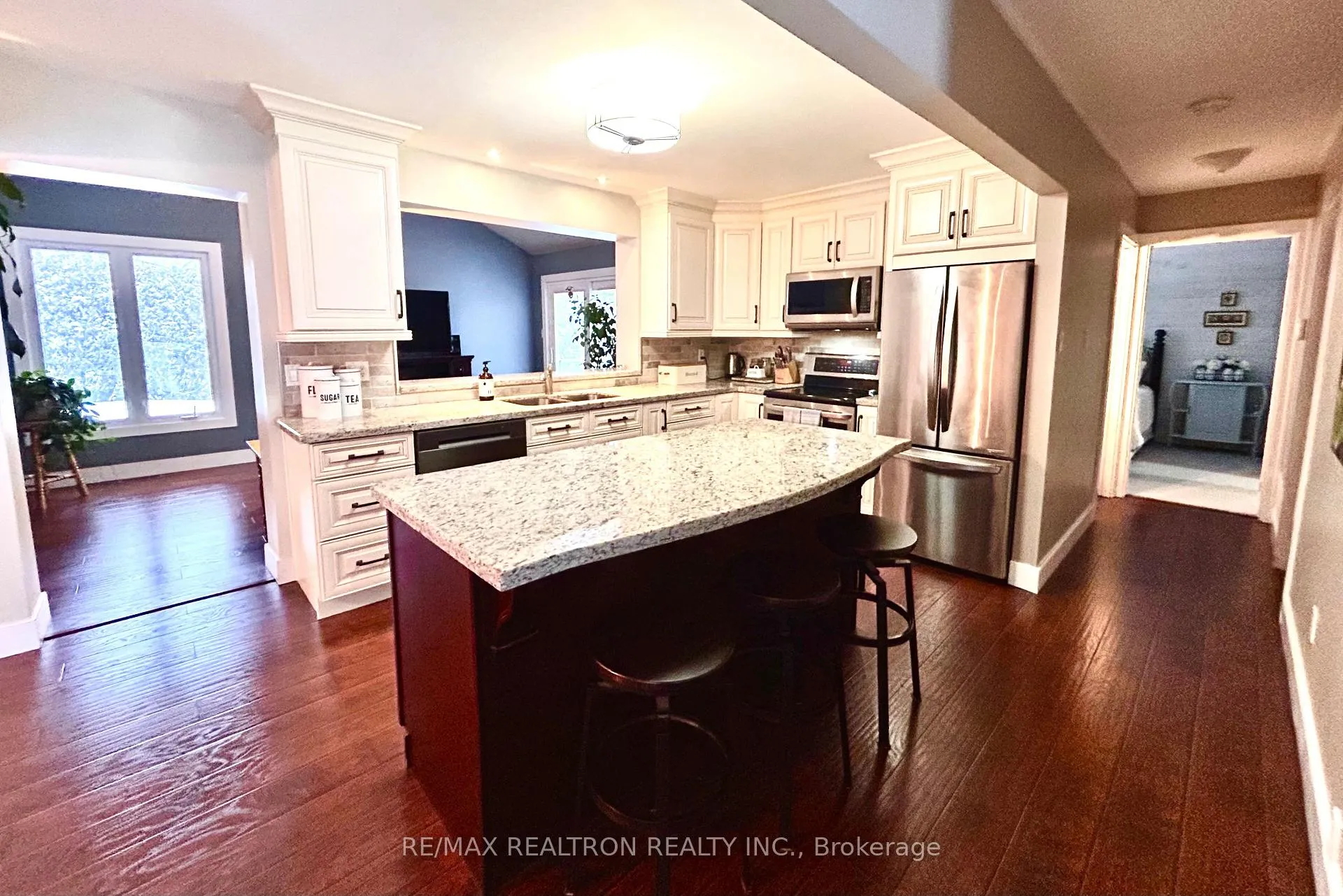 Photo 2 of 1203 St Vincent Street, Springwater, Midhurst — HOMEH