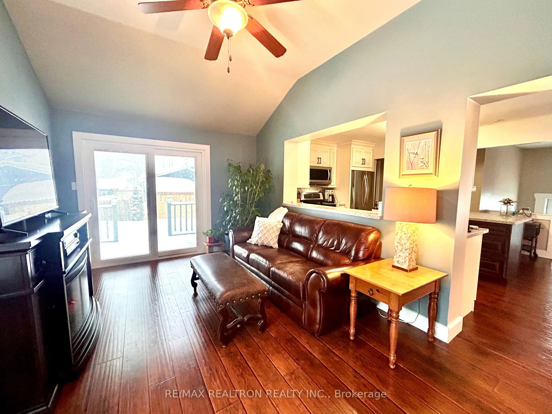 Photo 7 of 1203 St Vincent Street, Springwater, Midhurst — HOMEH