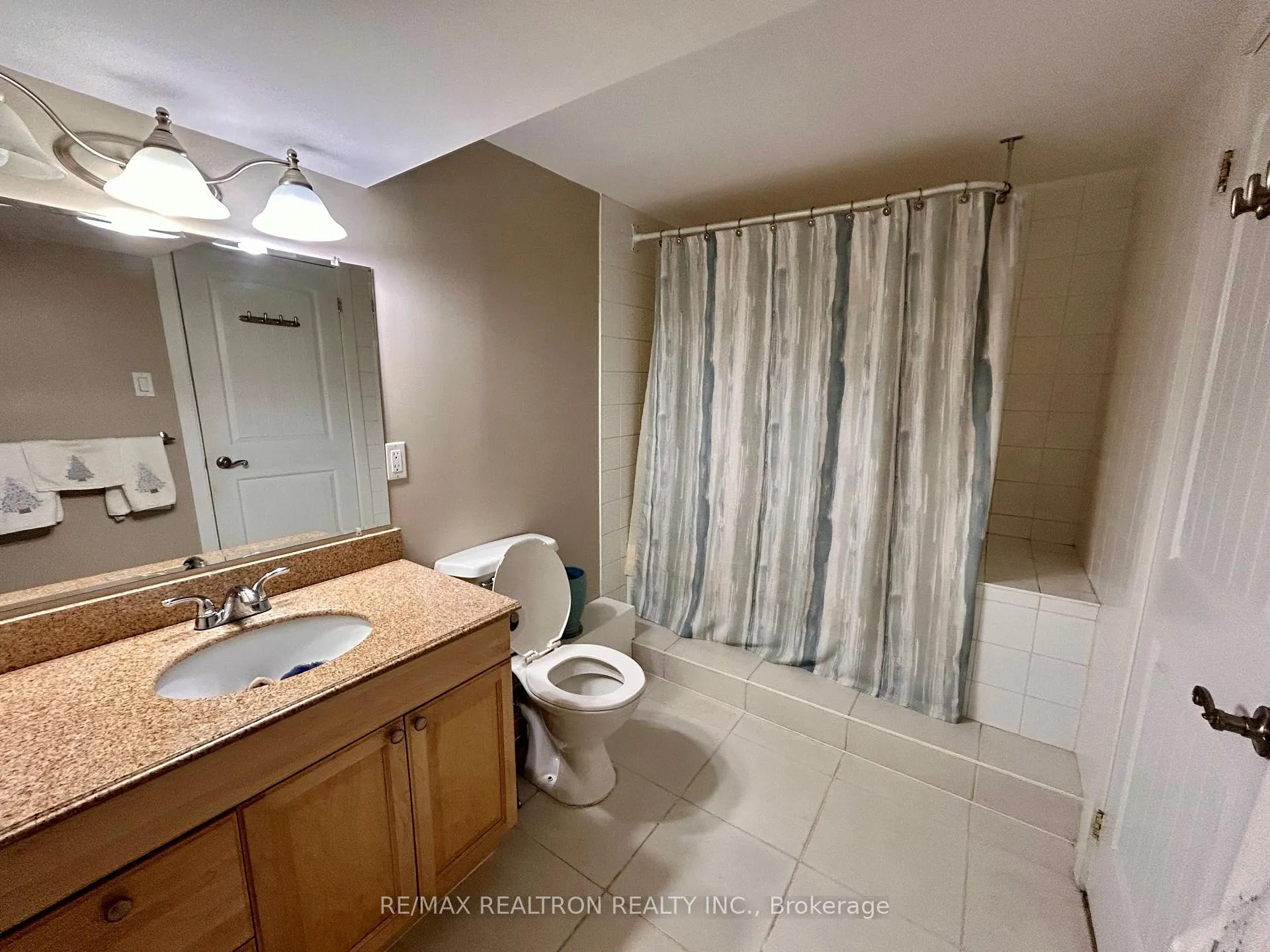 Photo 22 of 1203 St Vincent Street, Springwater, Midhurst — HOMEH