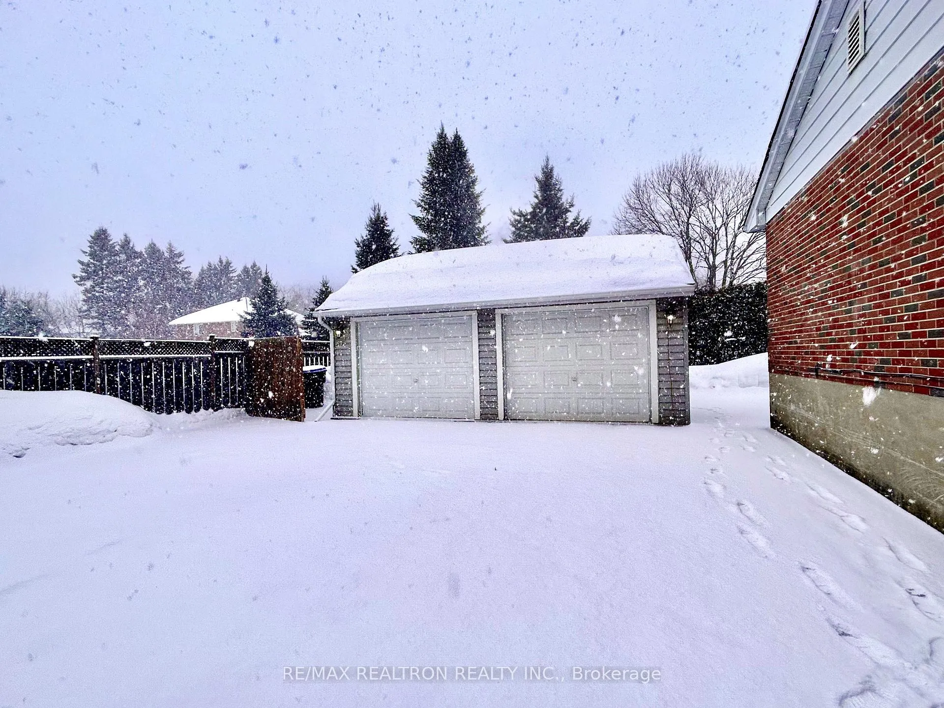Photo 23 of 1203 St Vincent Street, Springwater, Midhurst — HOMEH