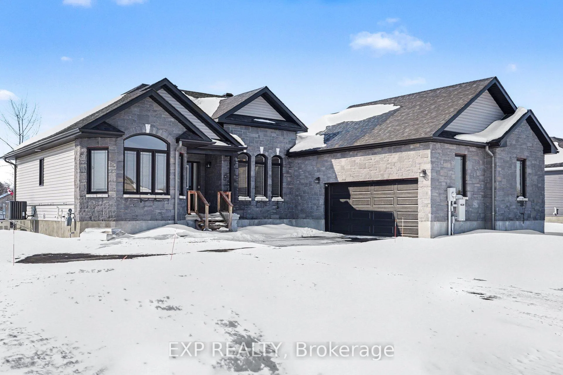 Photo 2 of 3512 Crosswind Crescent, Ottawa, Osgoode — HOMEH