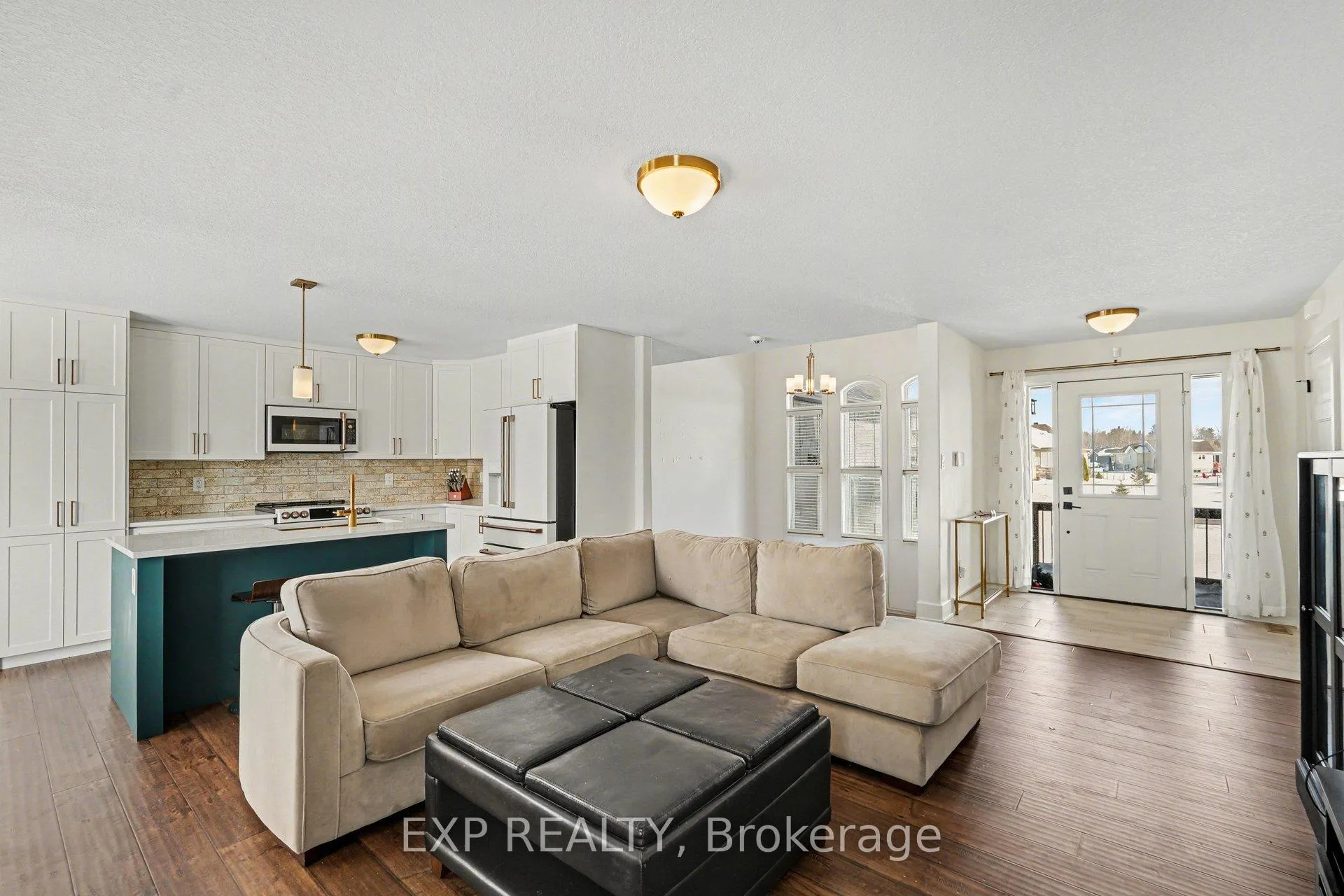 Photo 5 of 3512 Crosswind Crescent, Ottawa, Osgoode — HOMEH