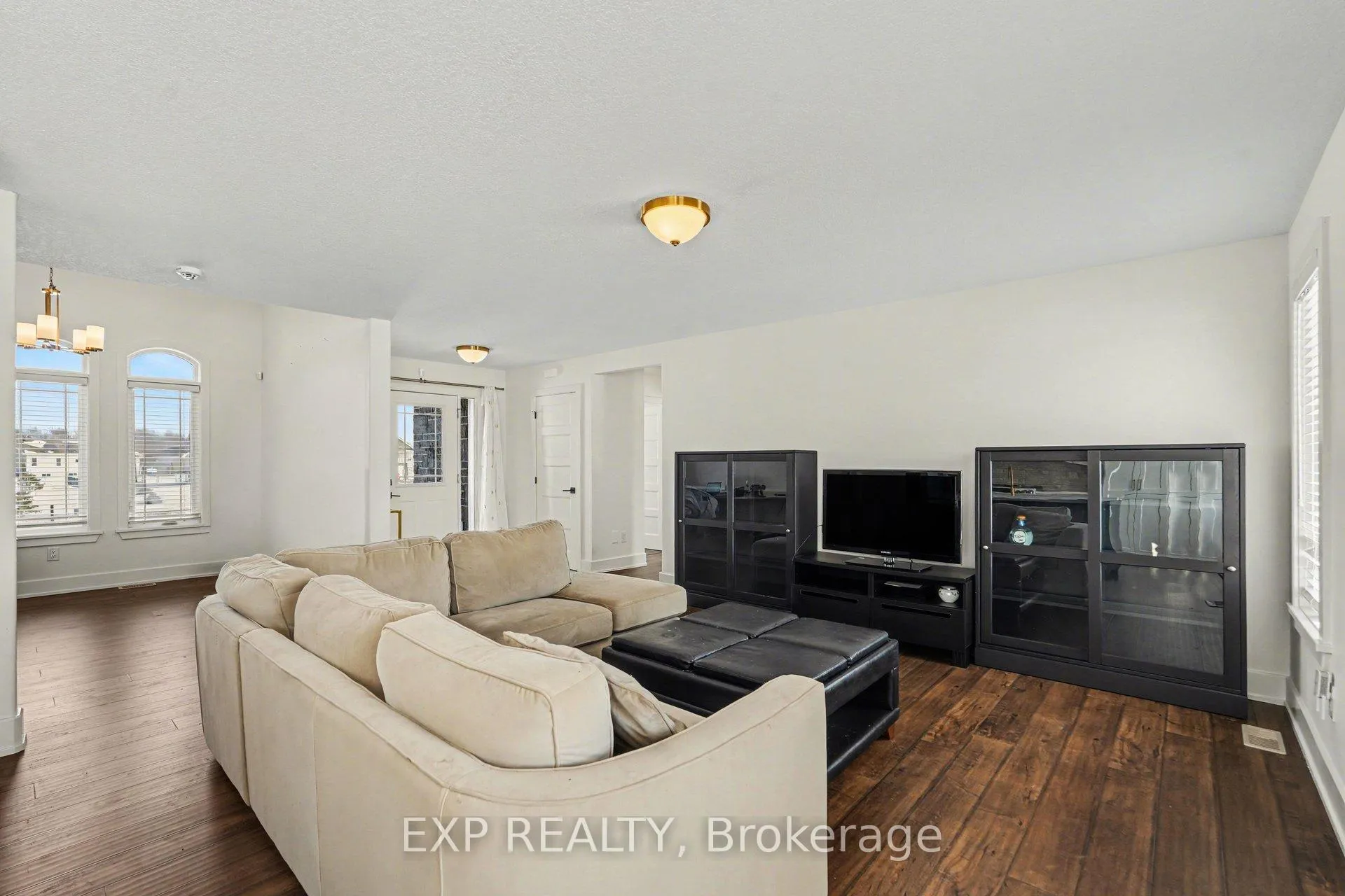 Photo 6 of 3512 Crosswind Crescent, Ottawa, Osgoode — HOMEH