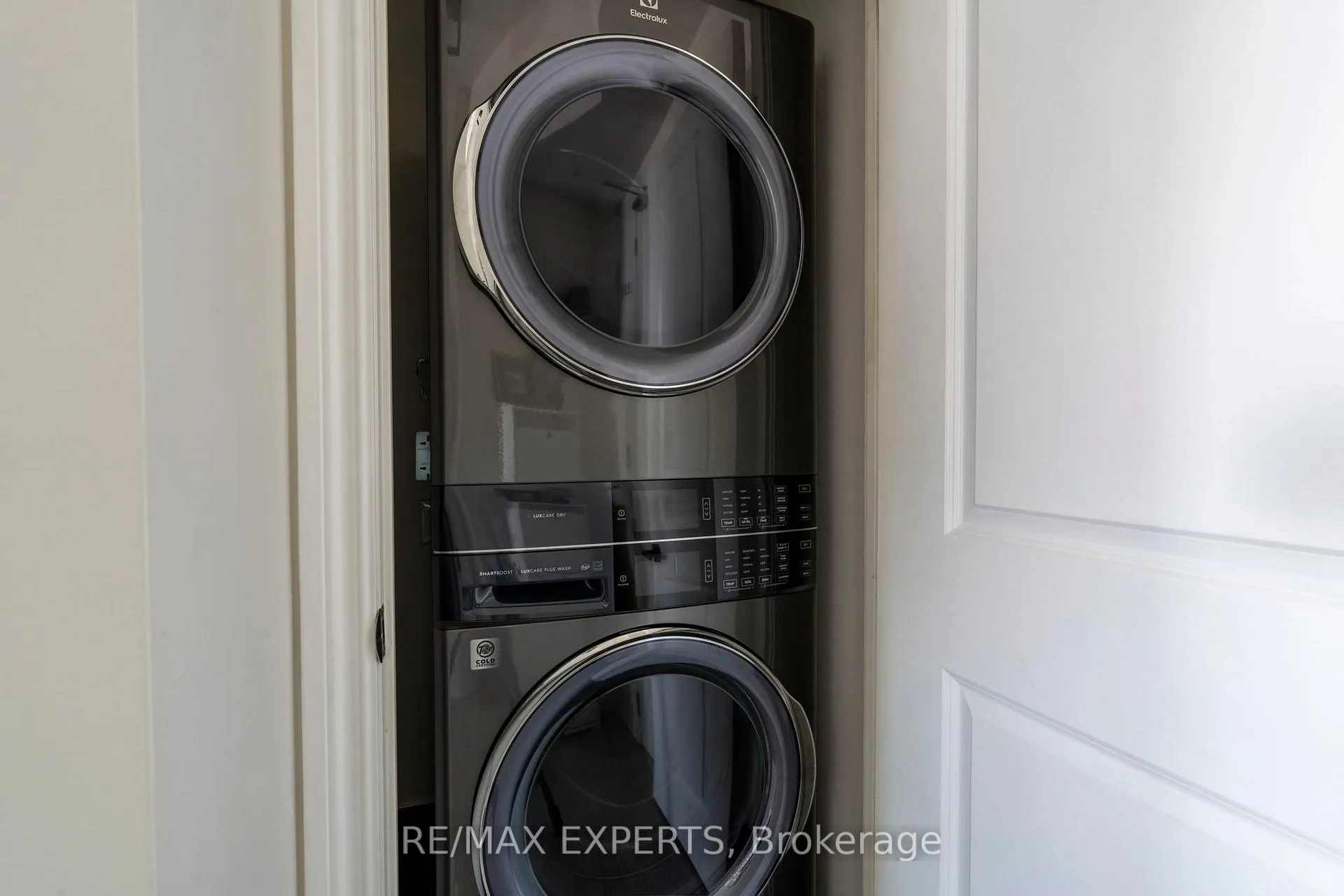 Photo 19 of Unit 1207, 7730 Kipling Avenue, Vaughan, Vaughan Grove — HOMEH