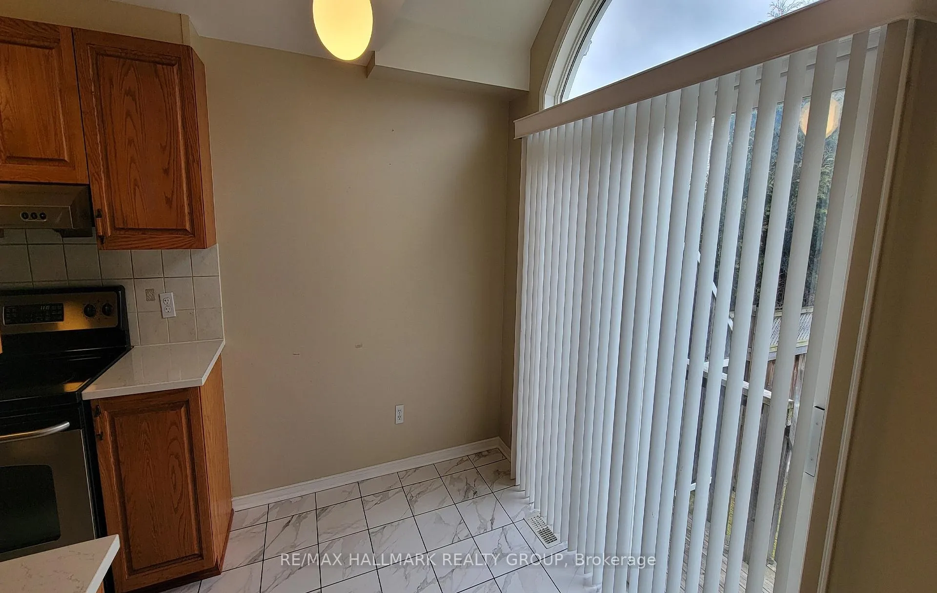 Photo 6 of 1620 Henri Lauzon Street, Ottawa, Chapel Hill — HOMEH