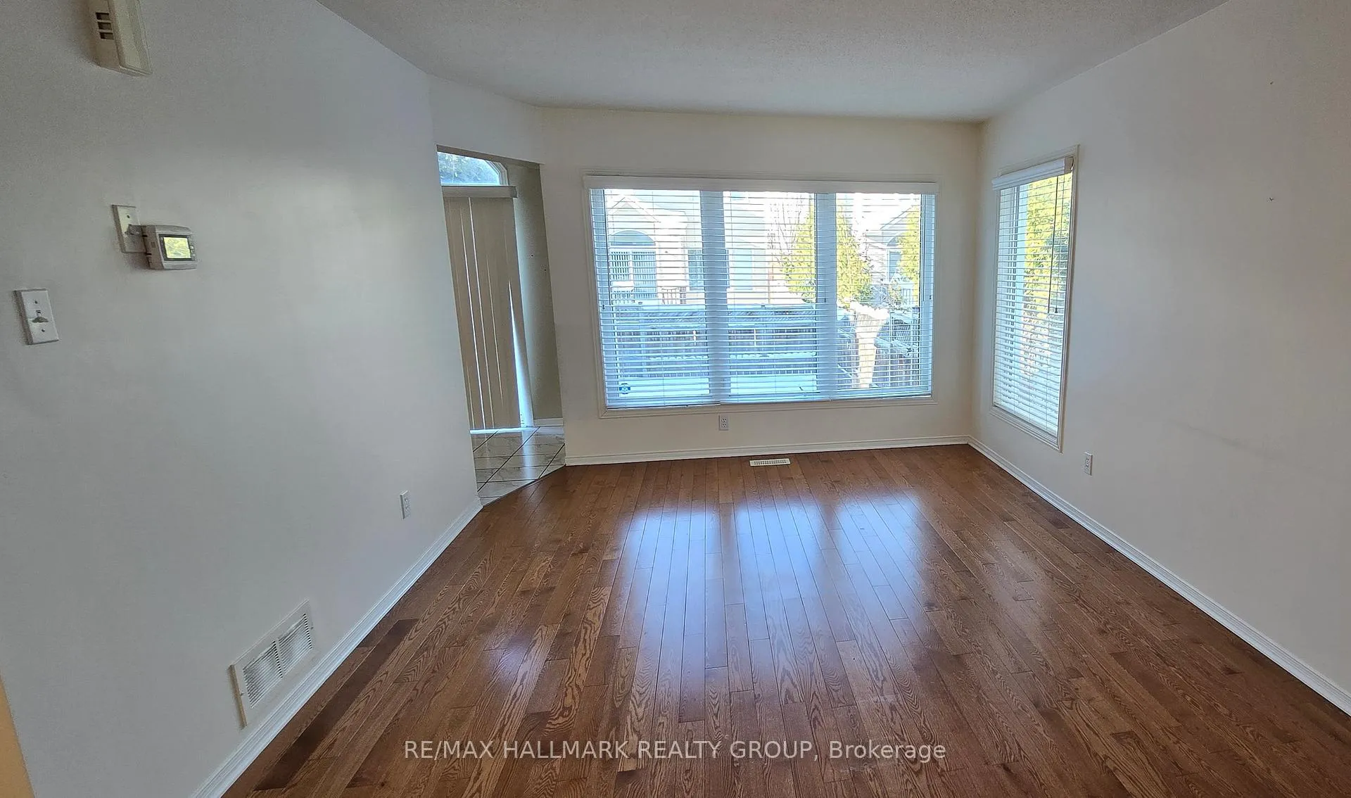 Photo 7 of 1620 Henri Lauzon Street, Ottawa, Chapel Hill — HOMEH