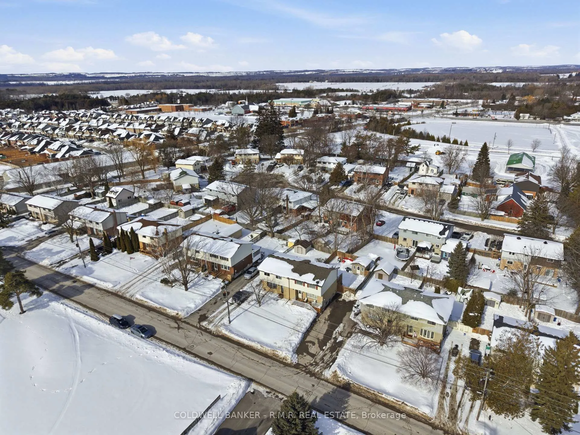 Photo 40 of 425 Bay Street, Scugog, Port Perry — HOMEH