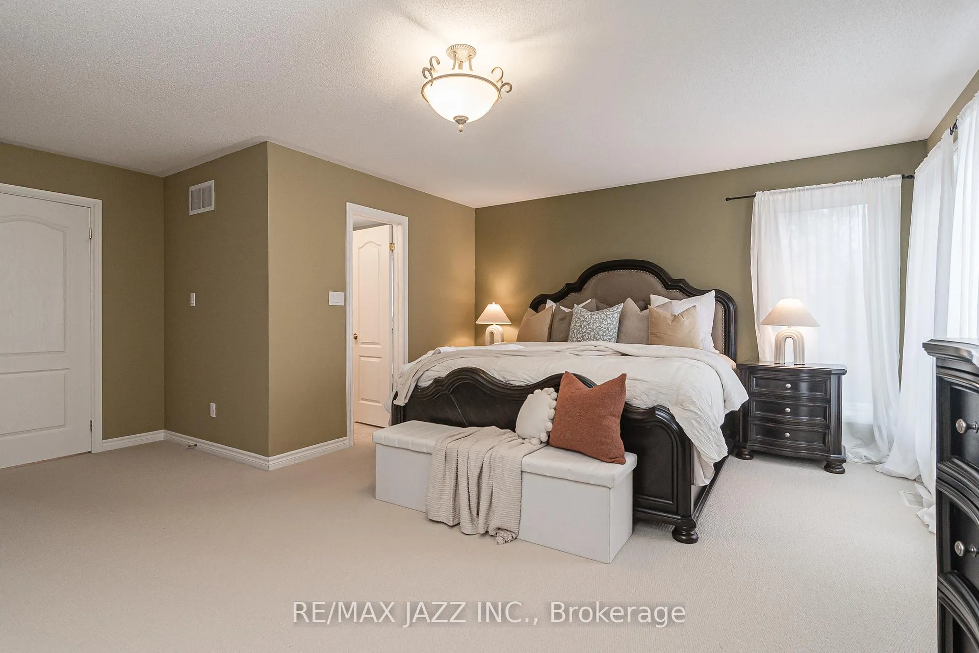 Photo 14 of 66 Fourth Avenue, Clarington, Courtice — HOMEH