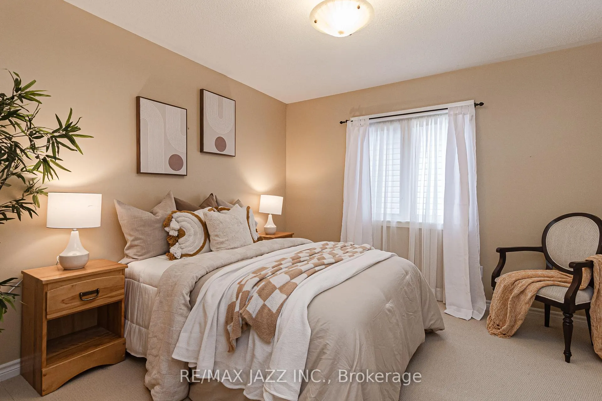 Photo 19 of 66 Fourth Avenue, Clarington, Courtice — HOMEH